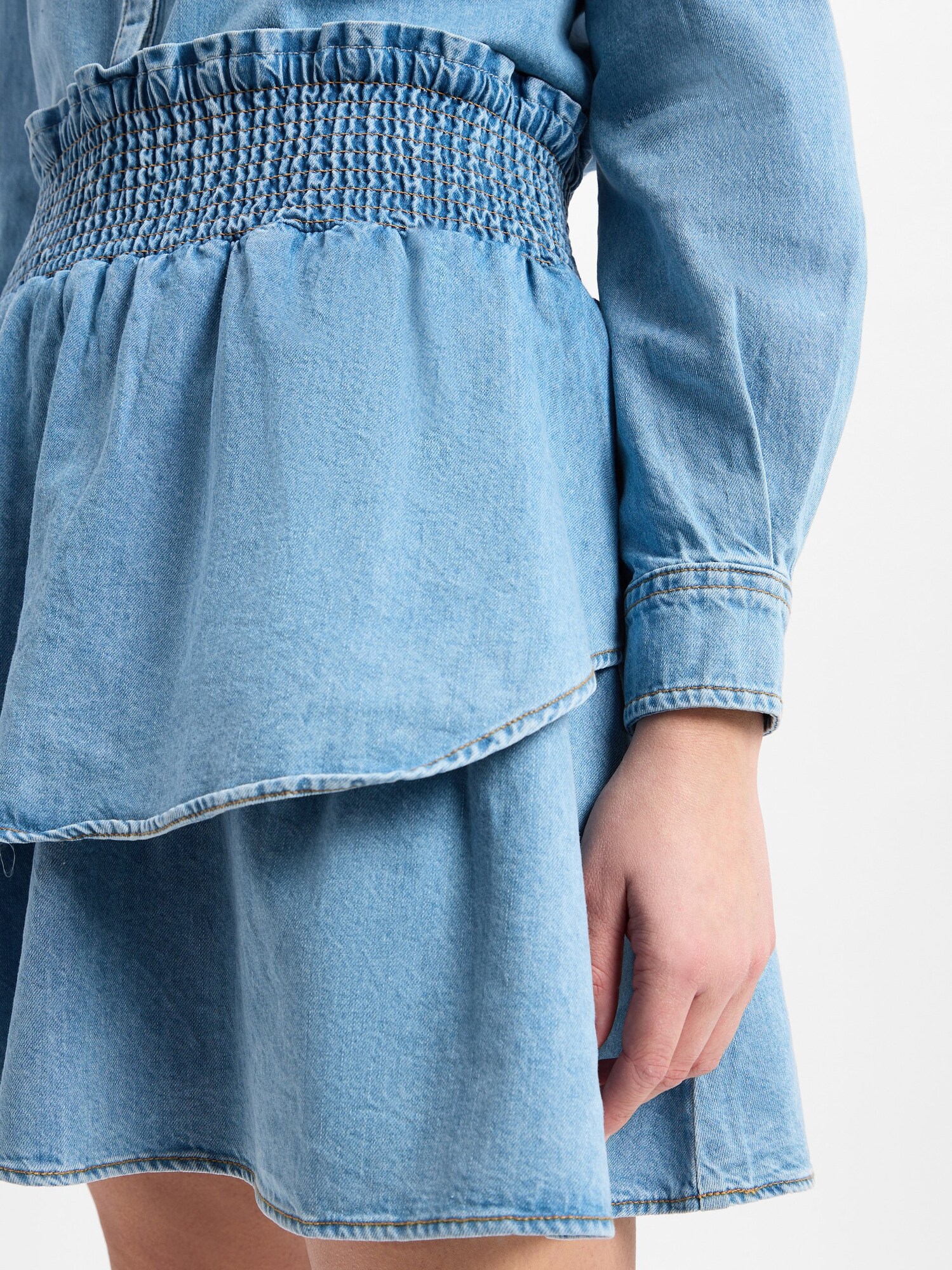 Thumbnail - Marie Lund Rock