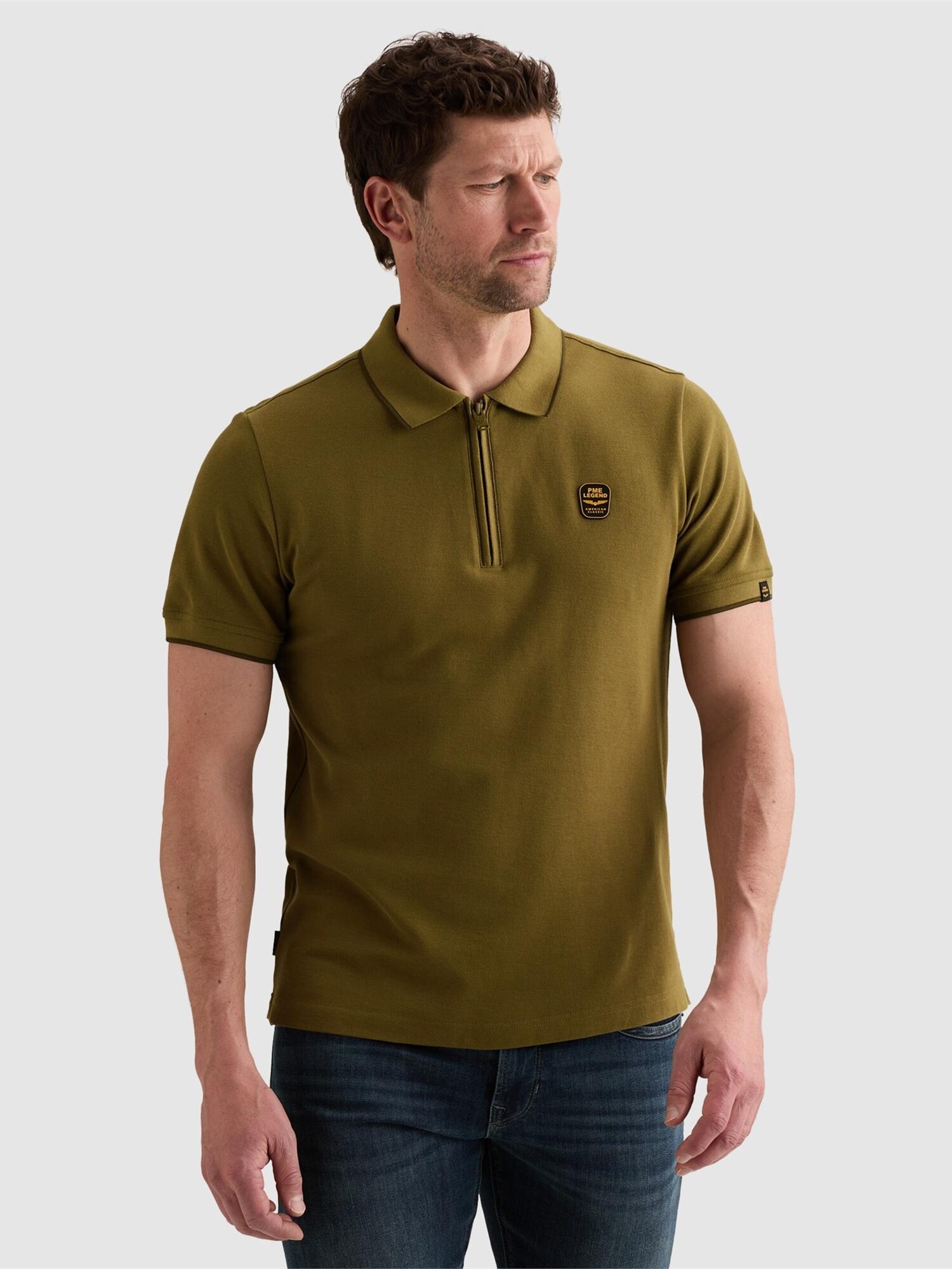 T-shirt 'Polo shirt in piqué with zipper closure'