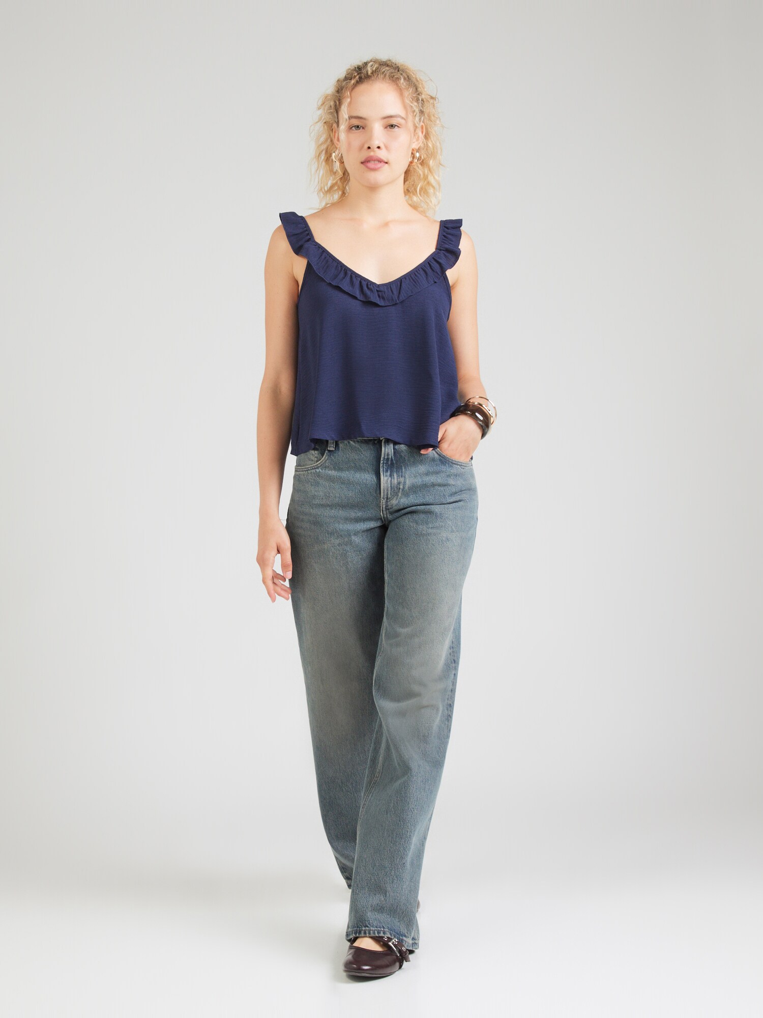 Thumbnail - ABOUT YOU Top Roberta