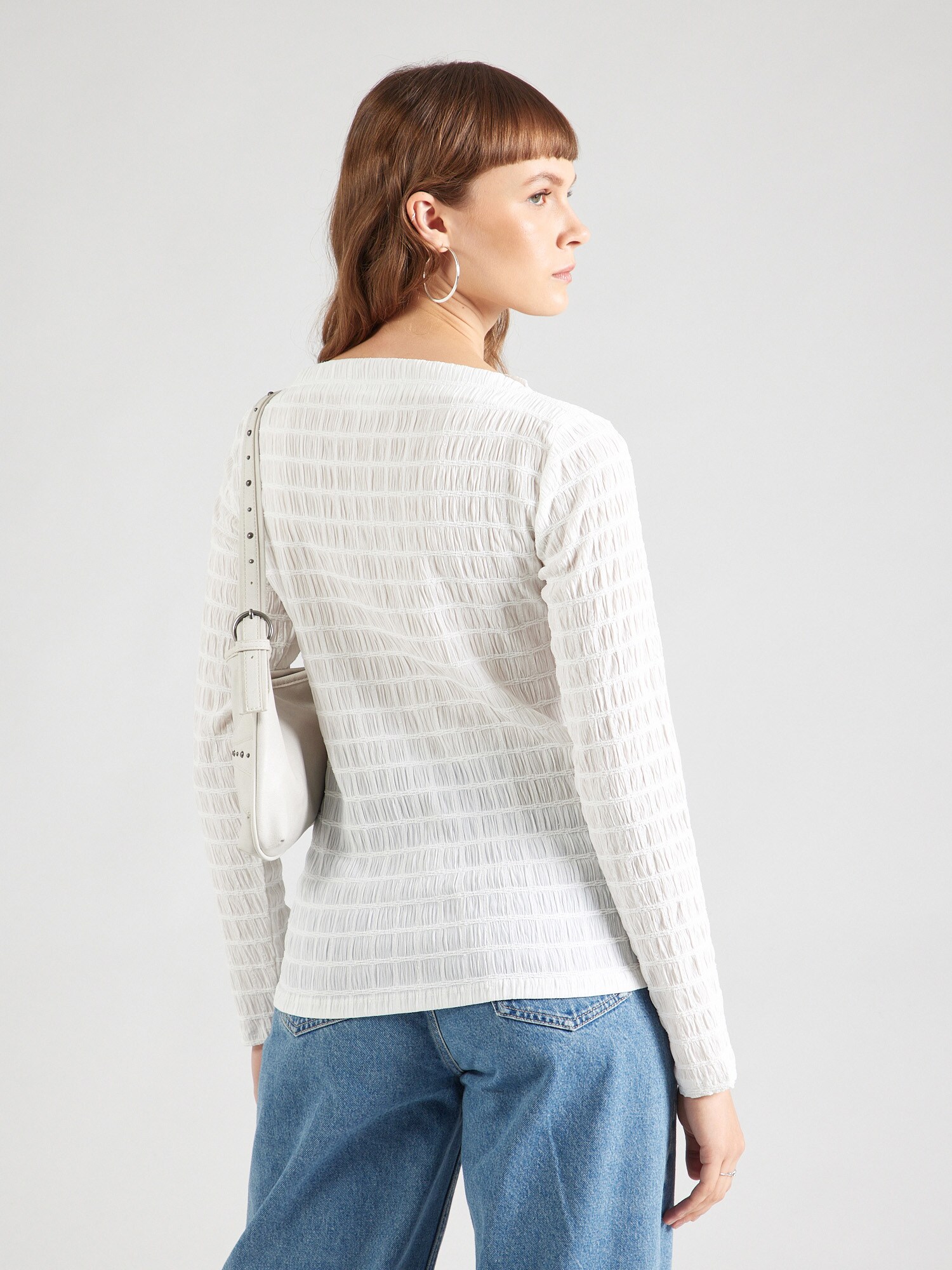 Thumbnail - Shirt