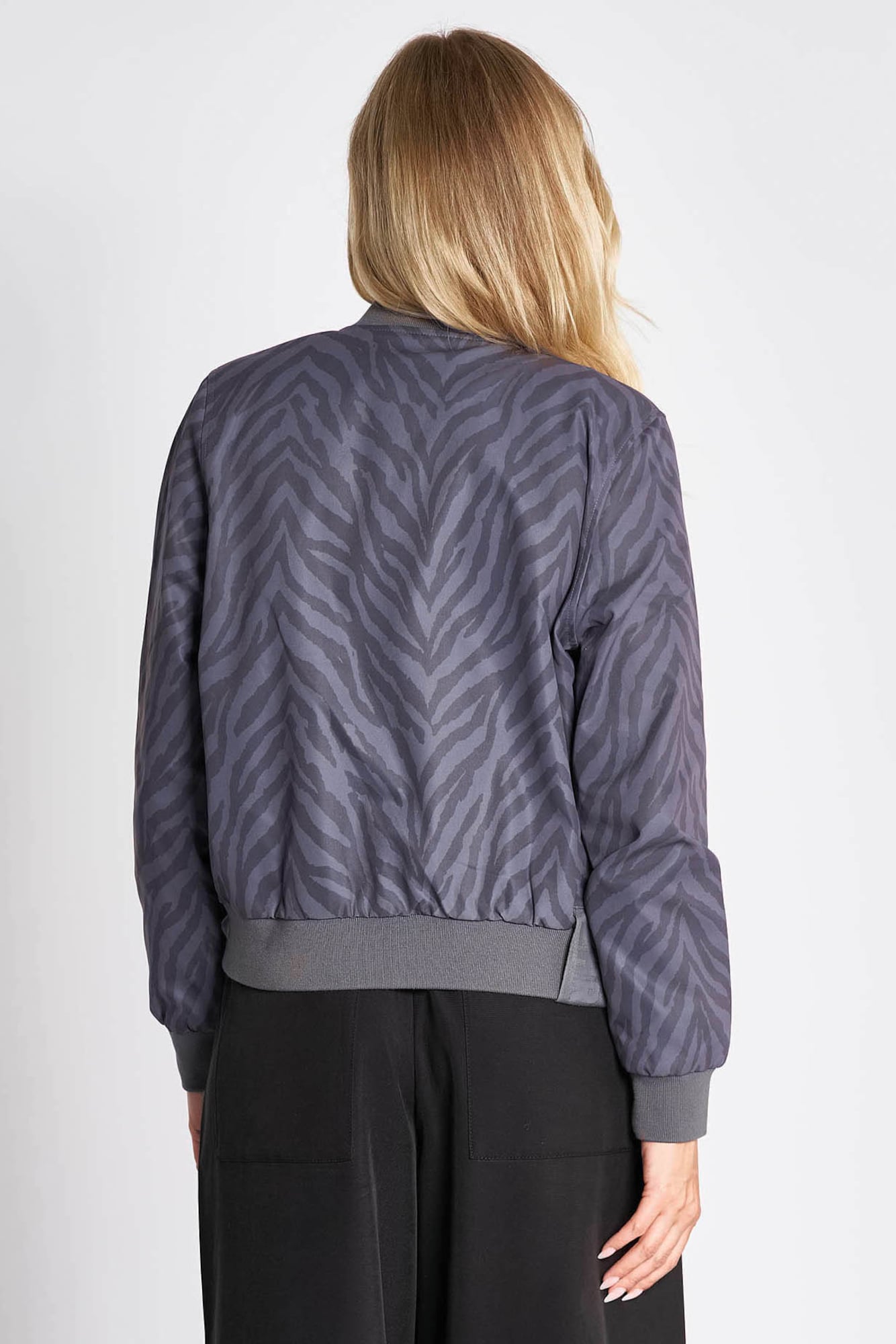 Thumbnail - Zhrill Jacke