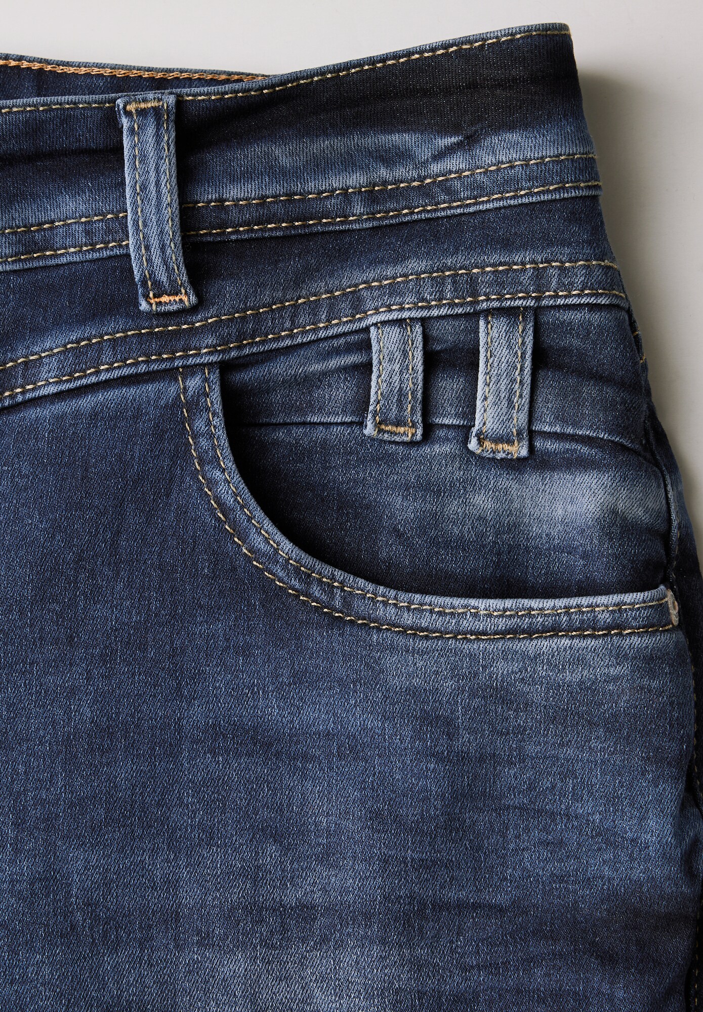 Thumbnail - Jeans im Casual Fit