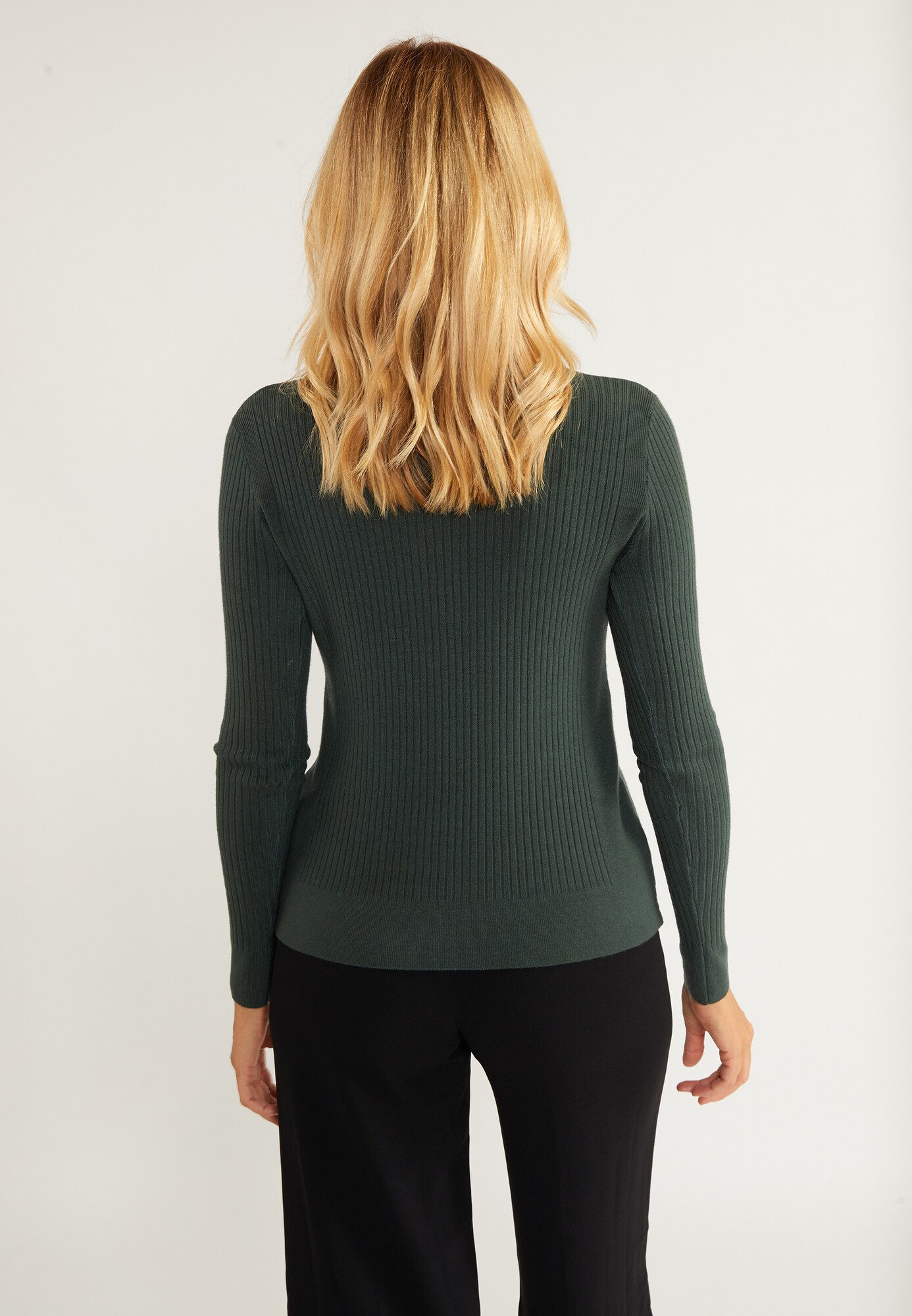 Thumbnail - usha BLACK LABEL Pullover Nowles