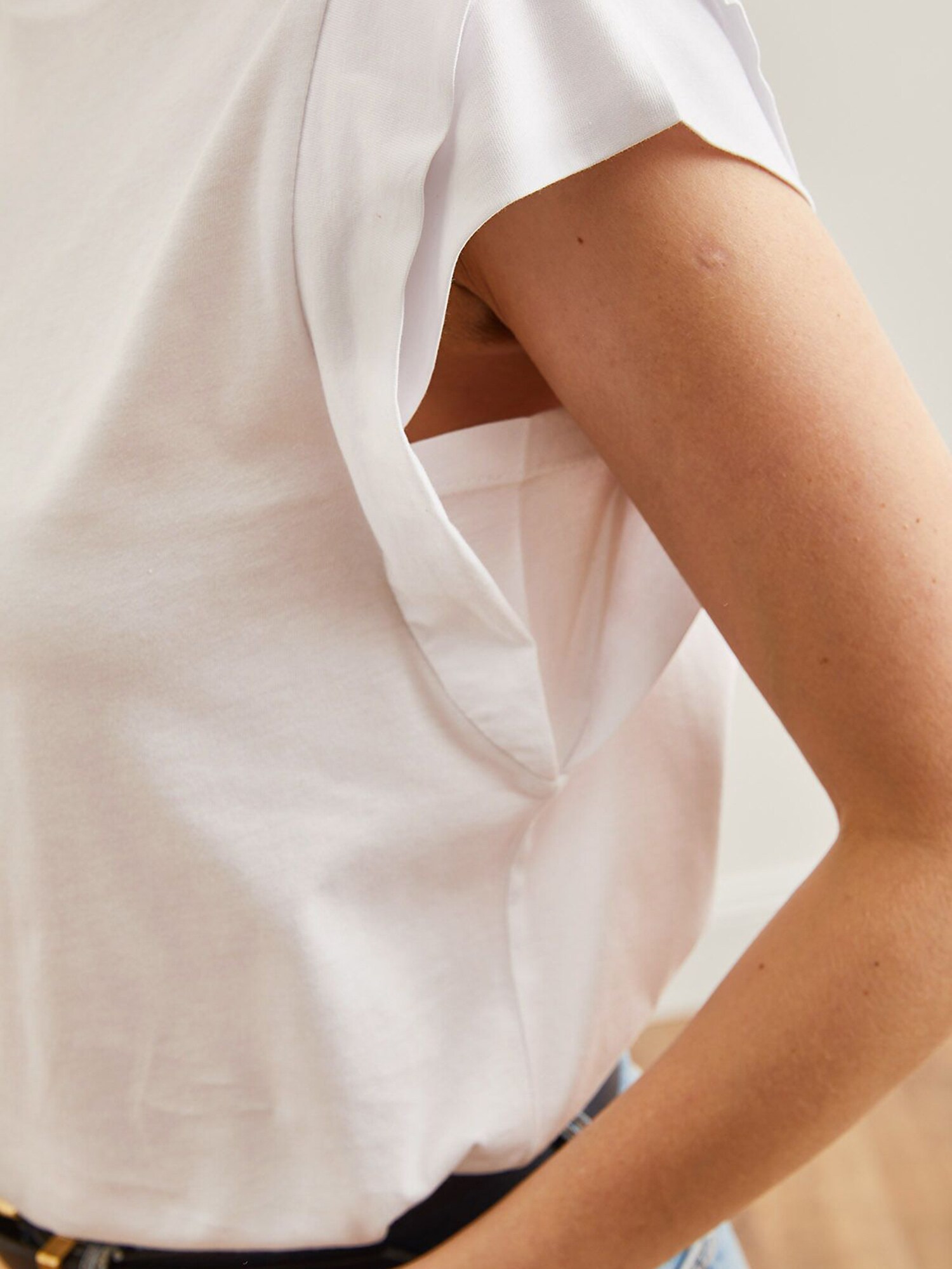 Thumbnail - olalook T-Shirt