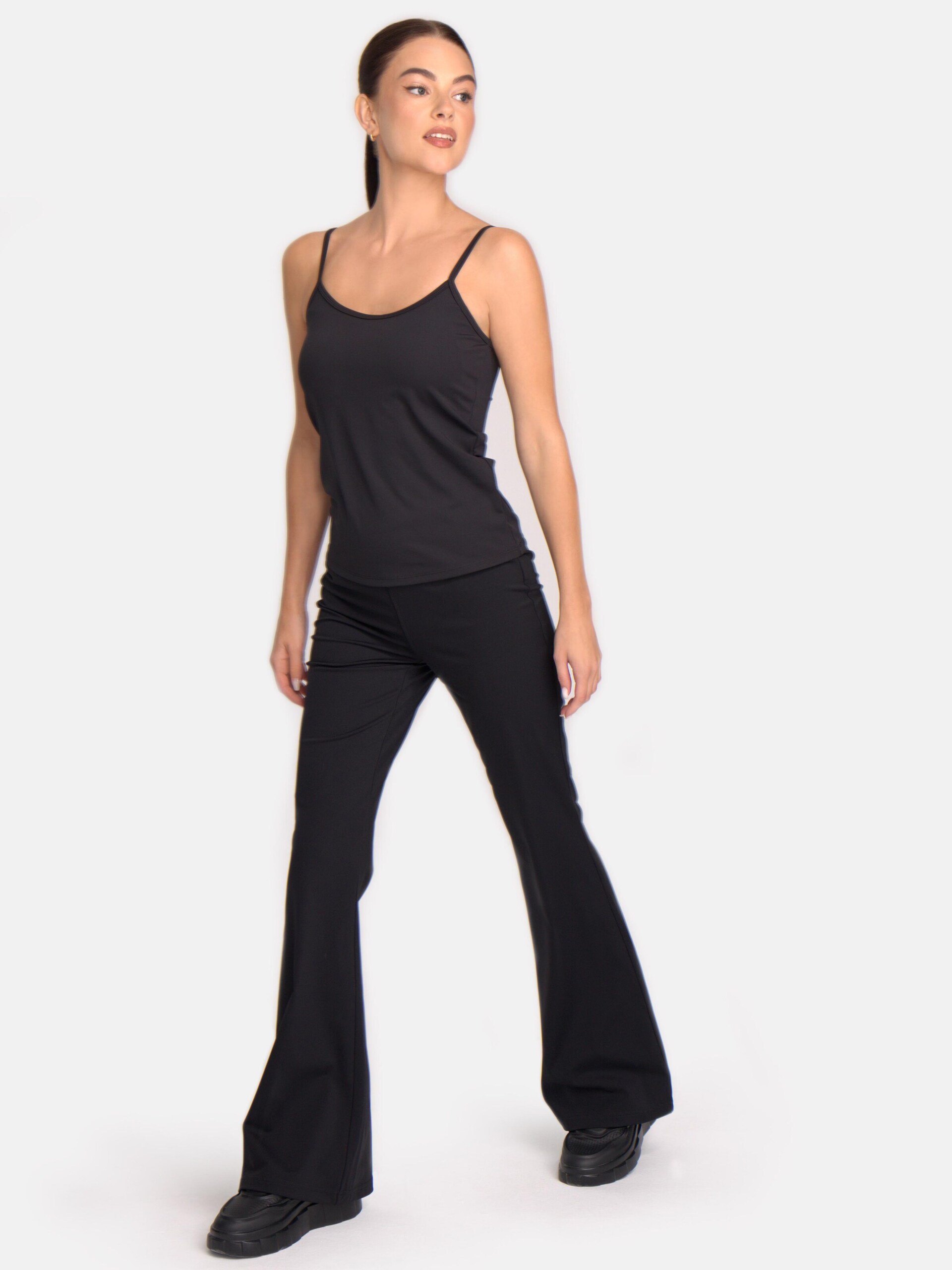 Cardio Bunny Sporttopp 'PILATES BUILT-IN BRA TANK TOP' dam
