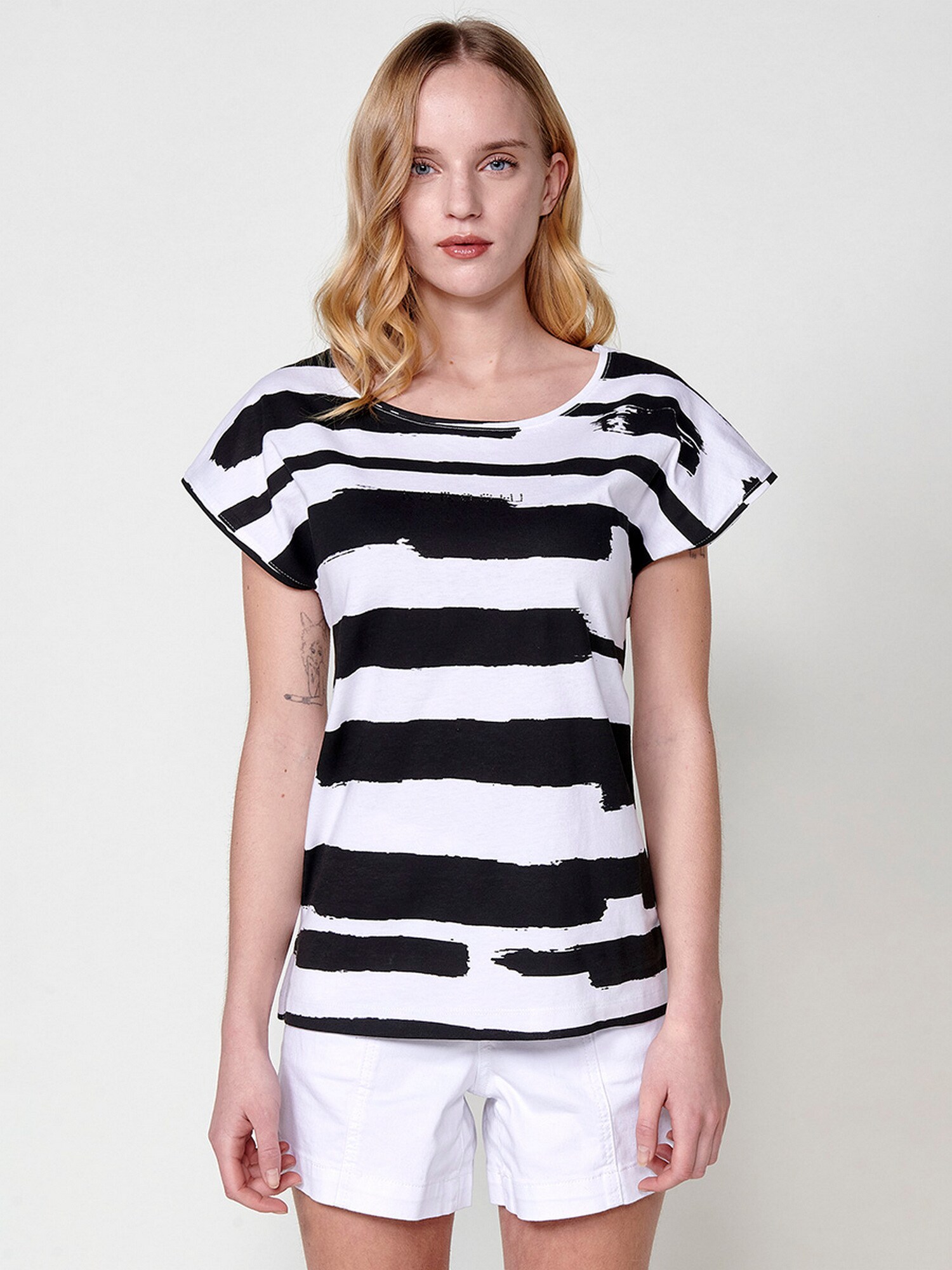 Thumbnail - KOROSHI T-Shirt