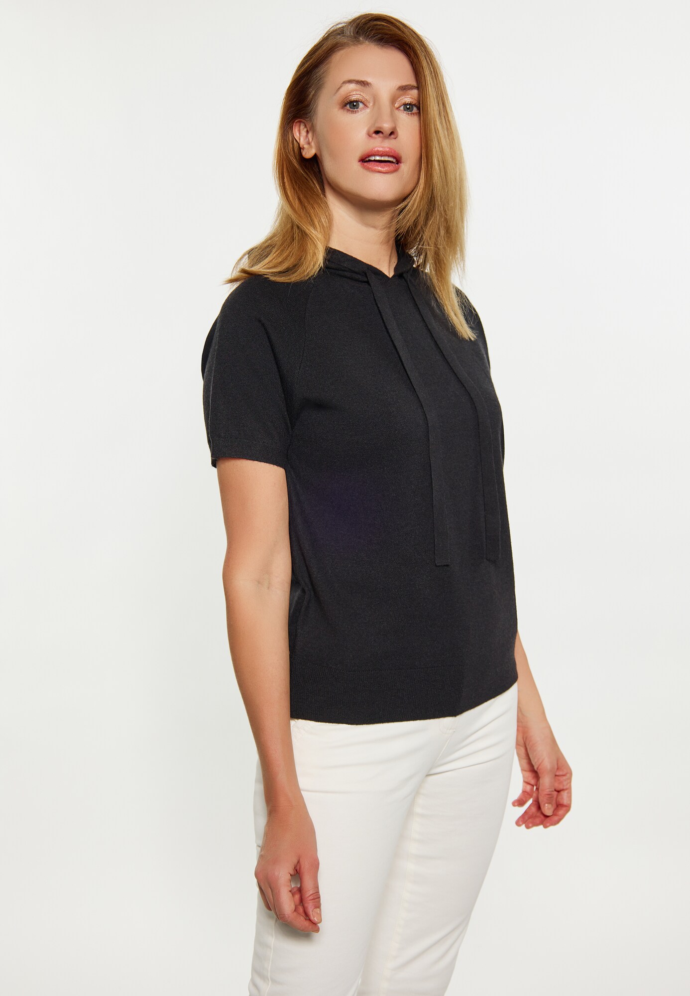 Thumbnail - usha BLUE LABEL Pullover