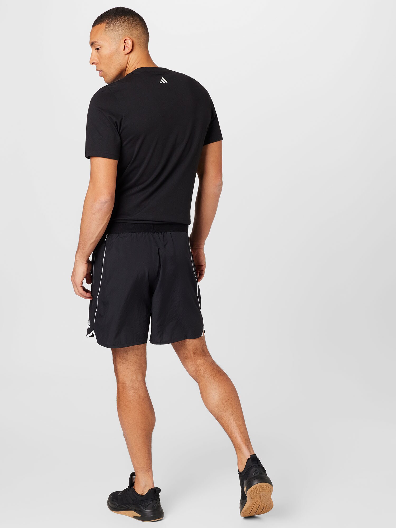 ADIDAS SPORTSWEAR Športové nohavice 'Donovan Mitchell' čierna / biela (obrázok 3)