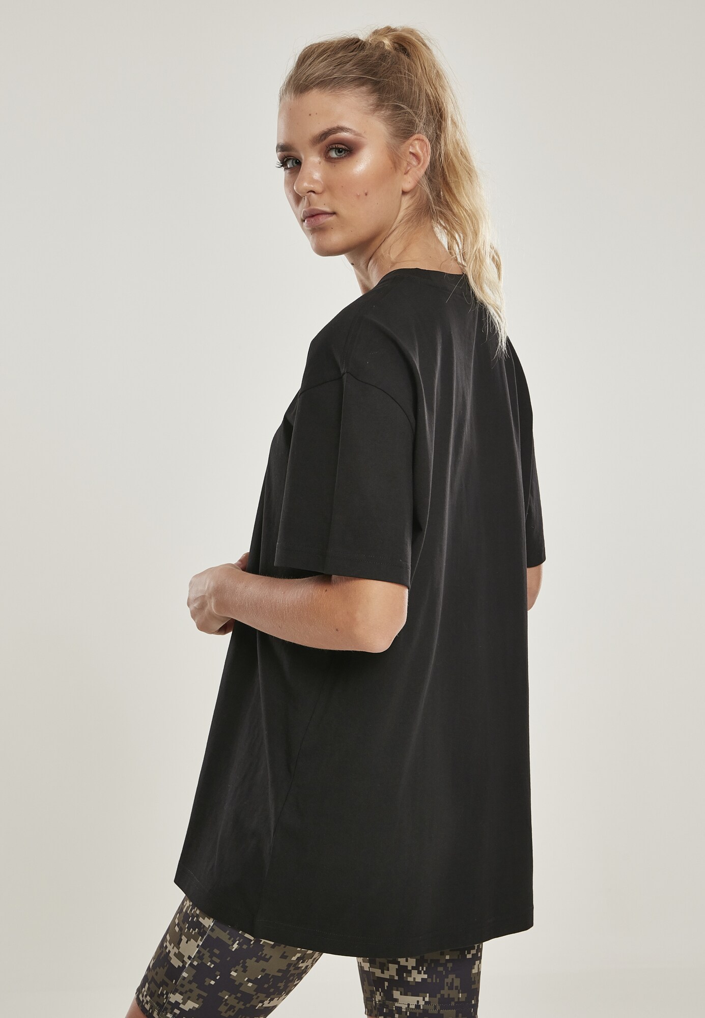 Thumbnail - T-Shirt