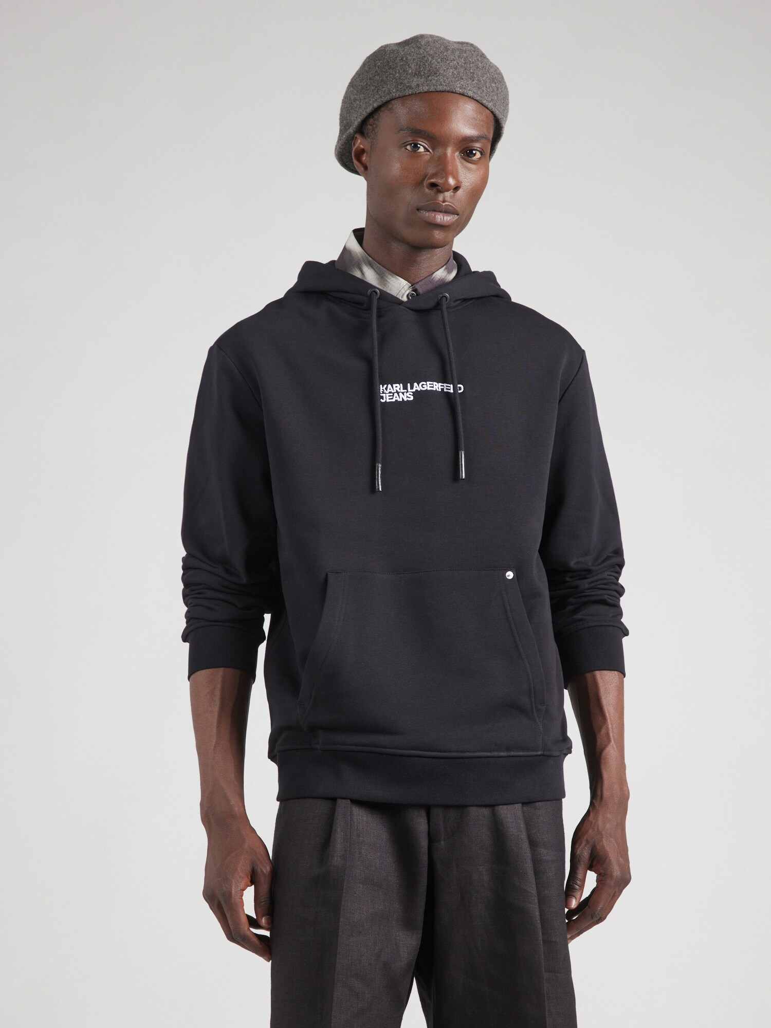 Thumbnail - Sweatshirt