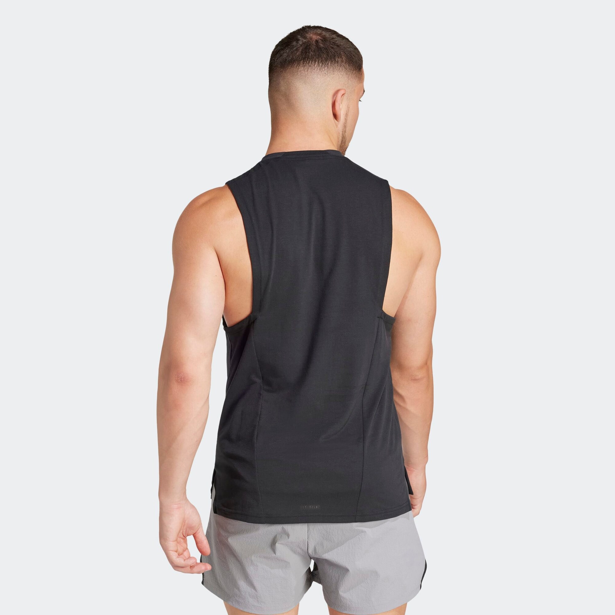 Thumbnail - Sporttop 'Designed for Training'
