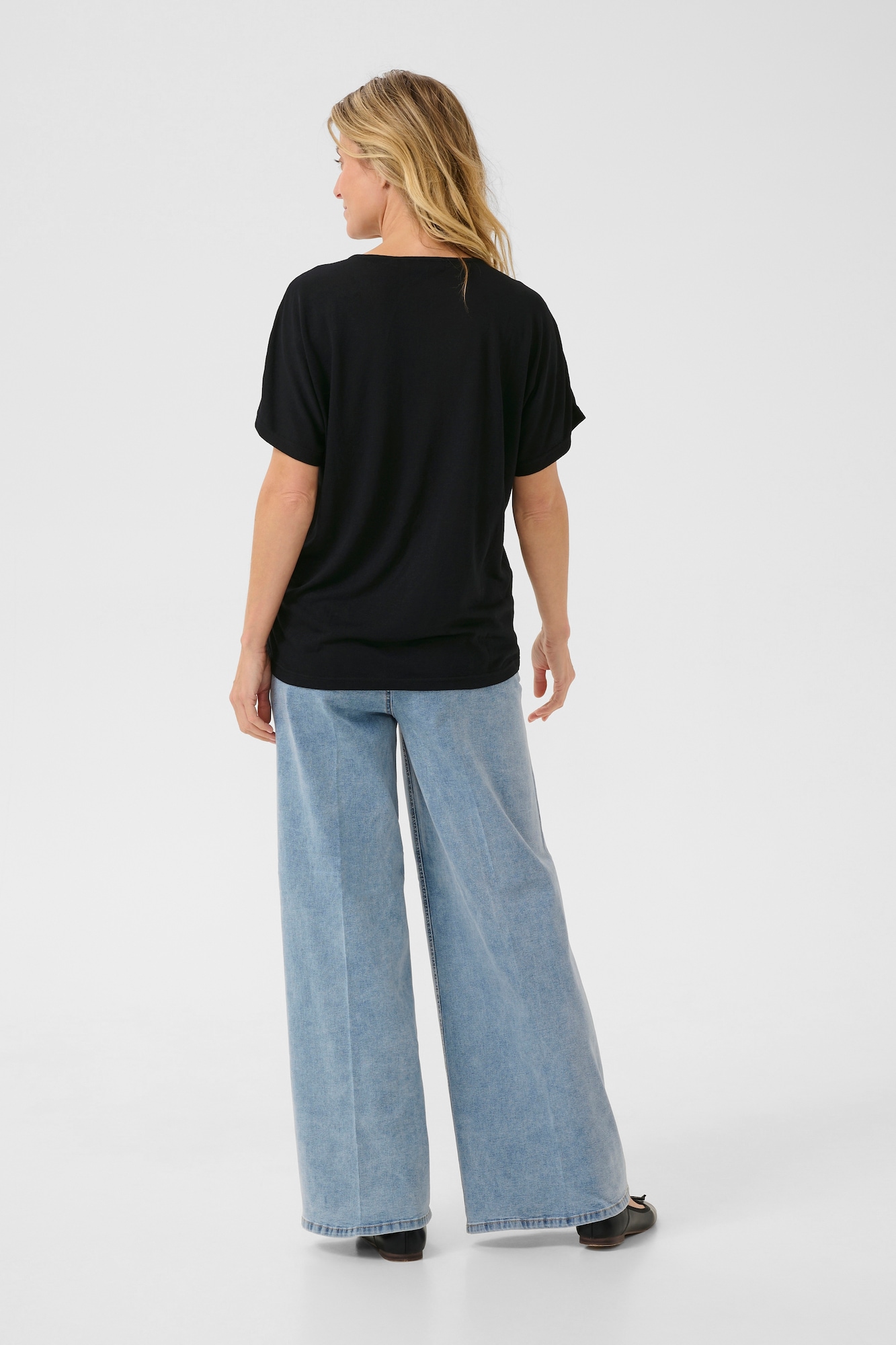 Thumbnail - Cream T-Shirt