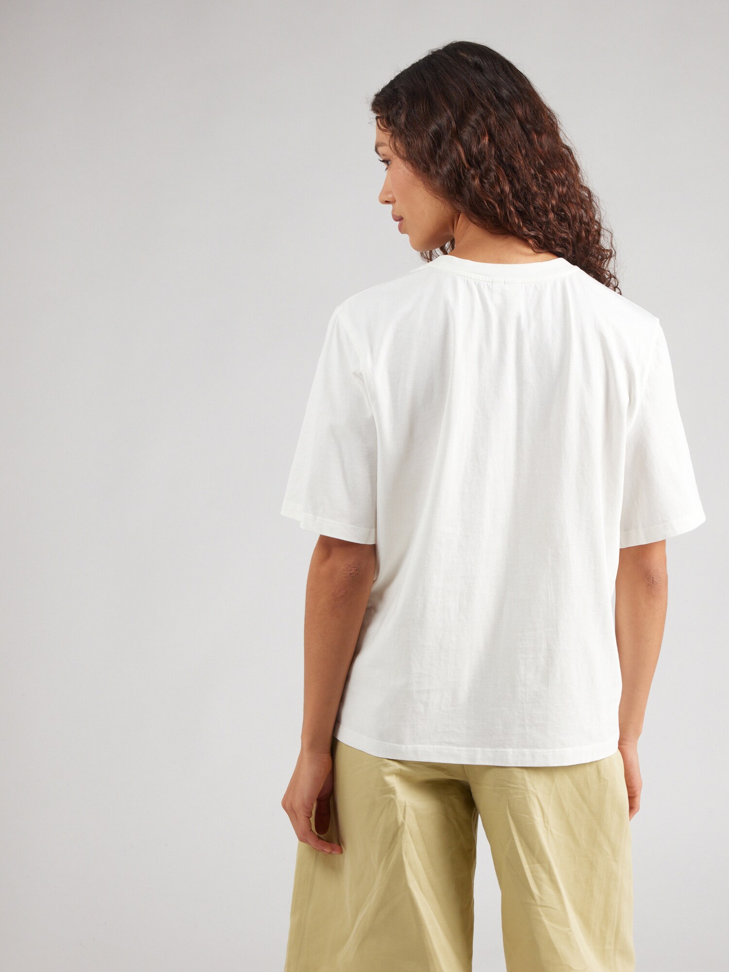 Thumbnail - T-Shirt 'YASSANNIA'