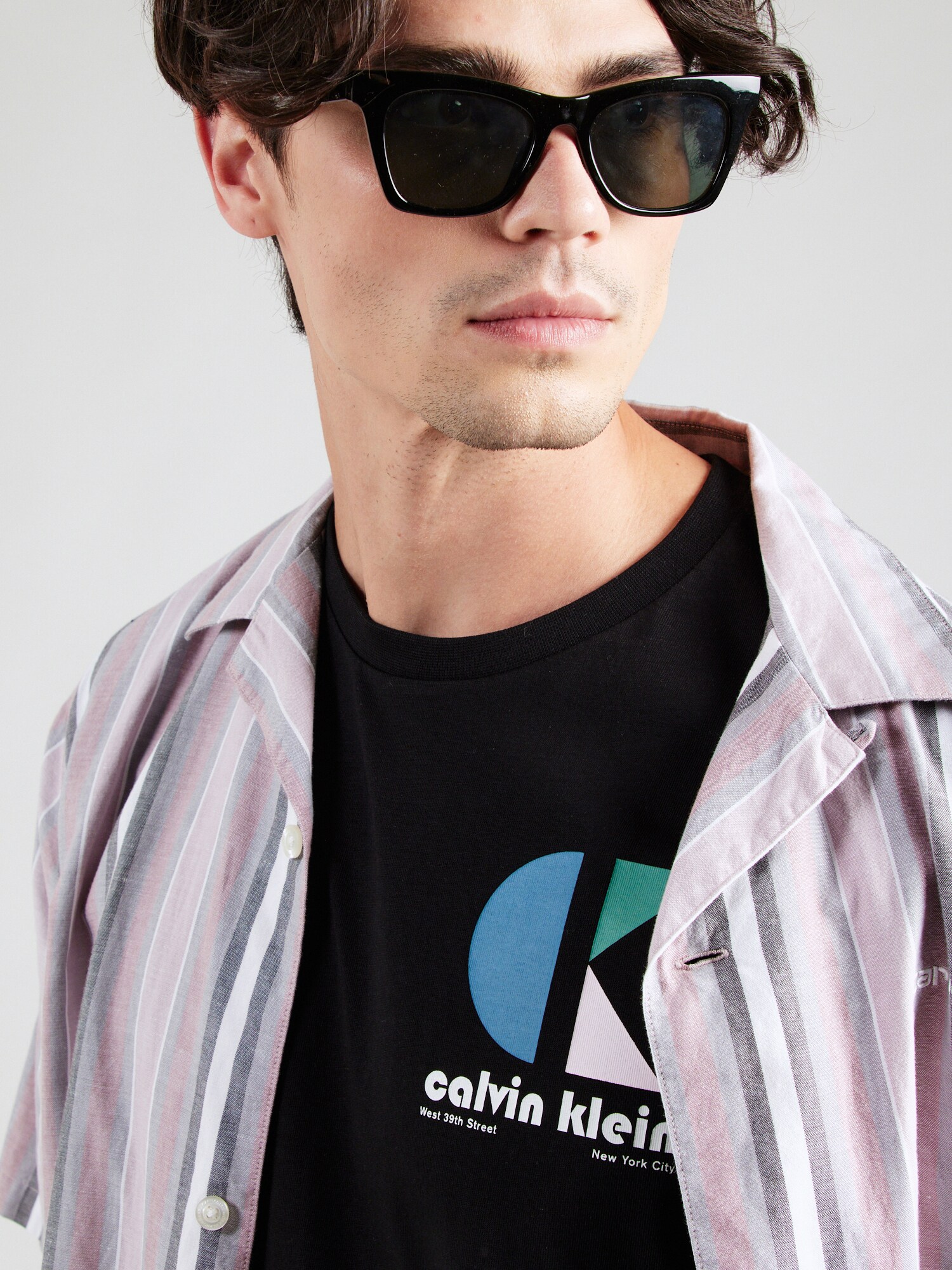 Calvin Klein Jeans Tričko zafírová / mätová / čierna / biela (obrázok 5)
