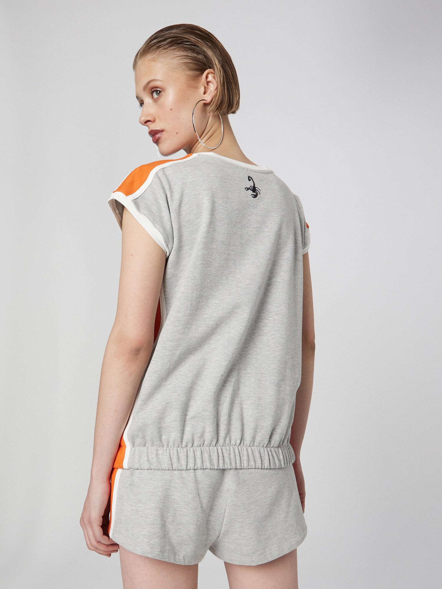 Thumbnail - VIERVIER Sweatshirt Jolien