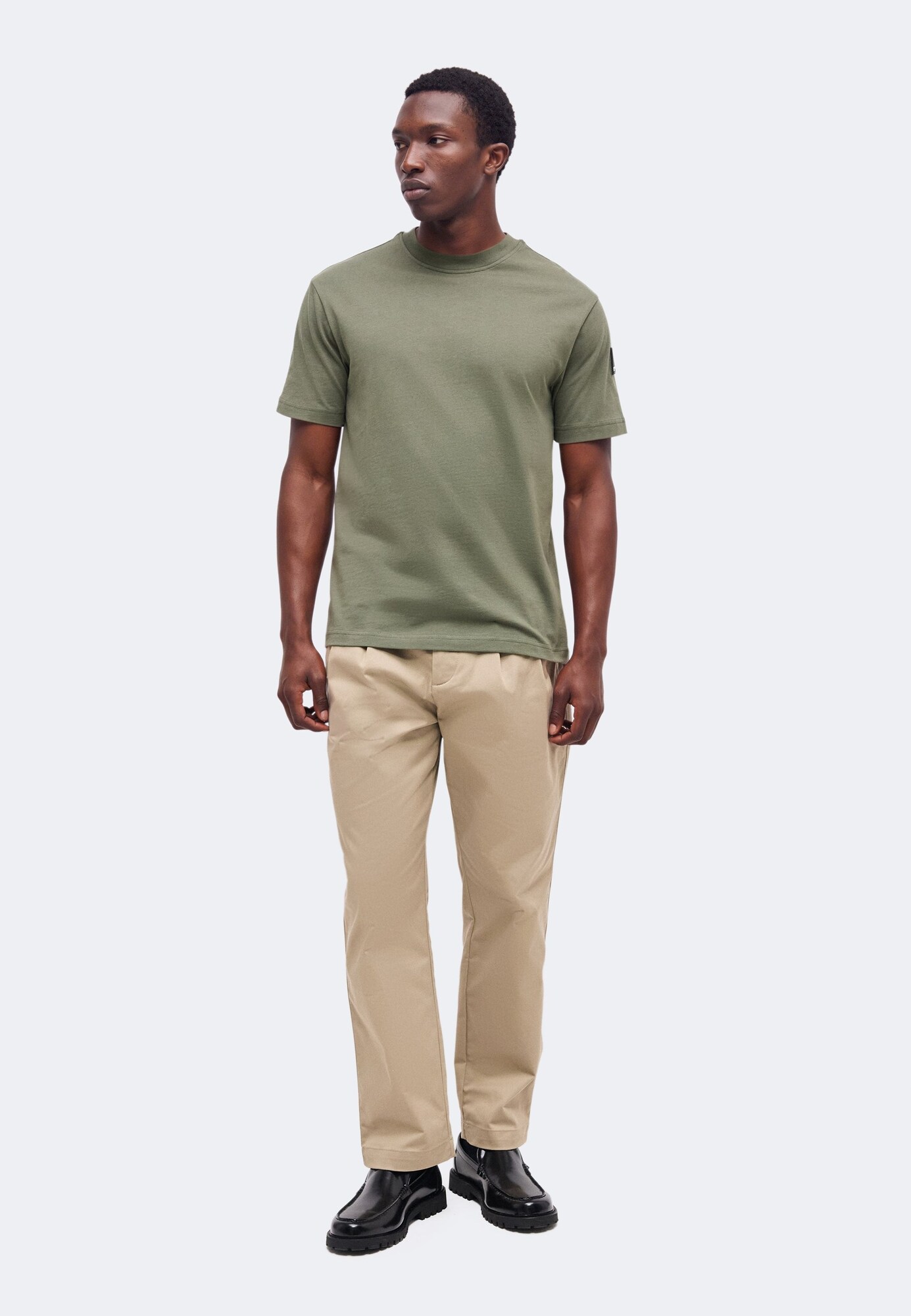 KARL LAGERFELD JEANS Camiseta  oliva – imagen 4