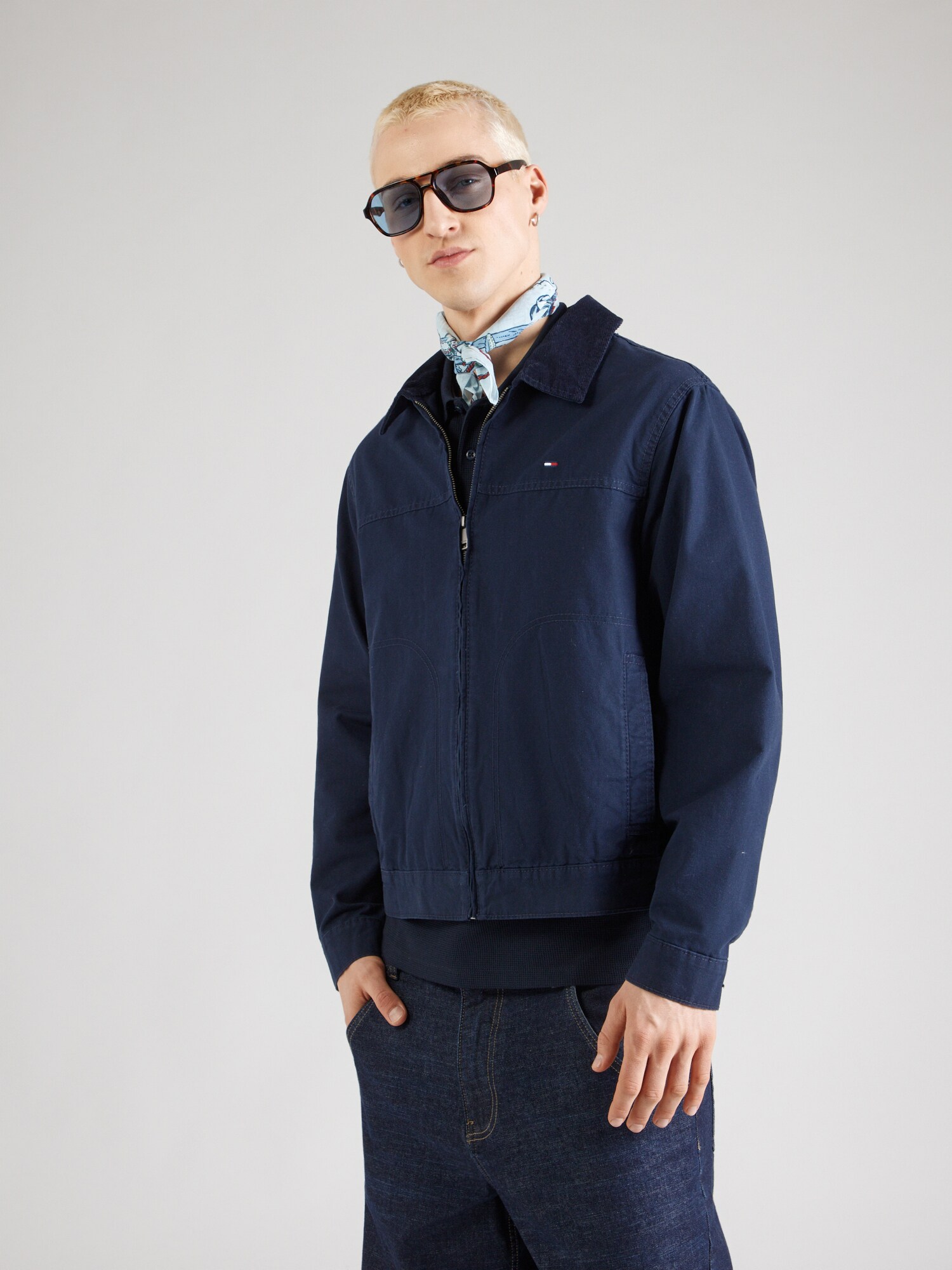 Tommy Jeans Chaqueta de entretiempo azul oscuro – imagen 11