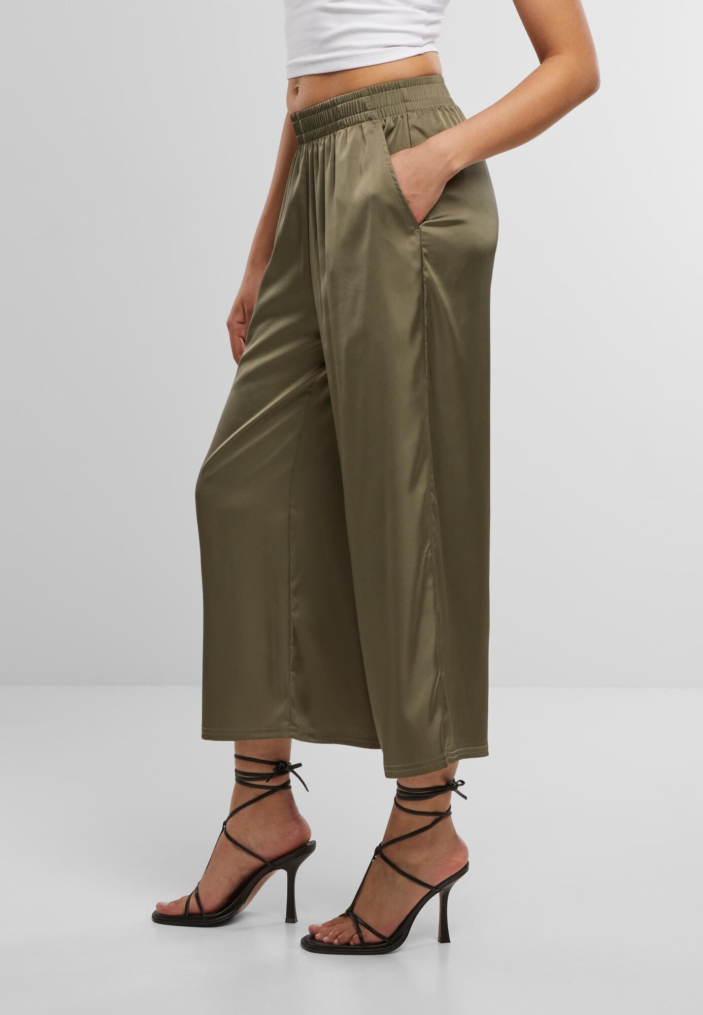 Thumbnail - Urban Classics Ladies Satin Wide Leg Culotte