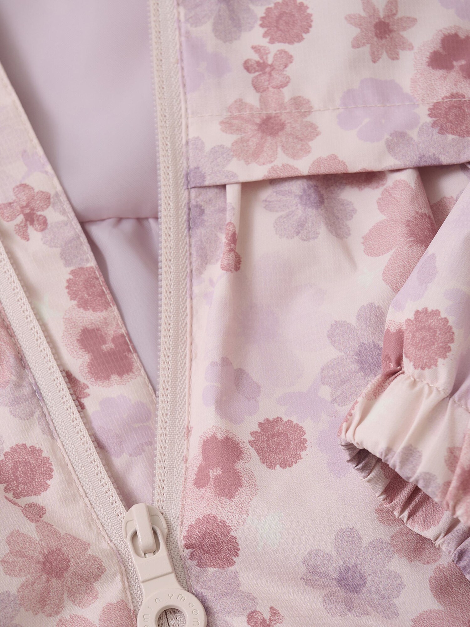 Thumbnail - MINYMO Mantel