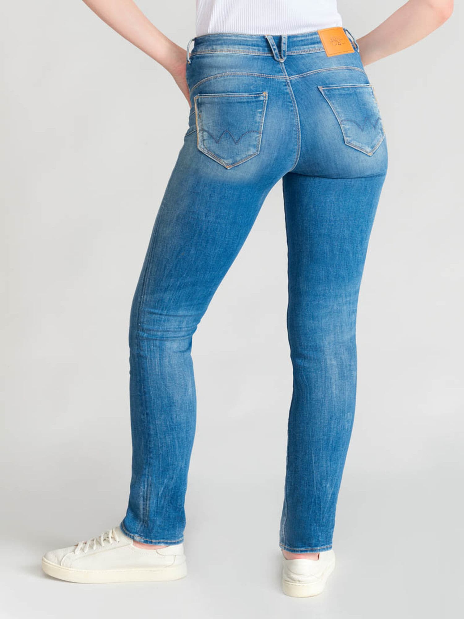 Thumbnail - Jeans