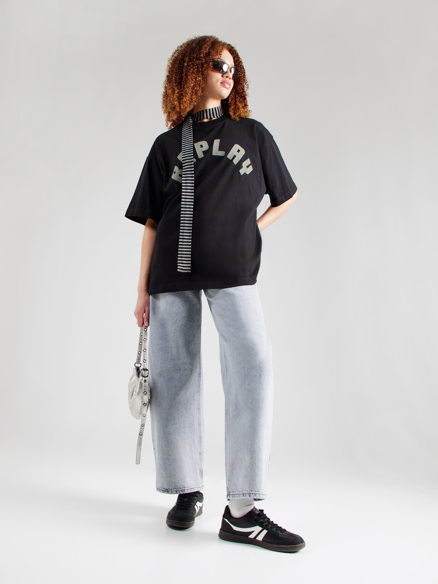Thumbnail - T-Shirt