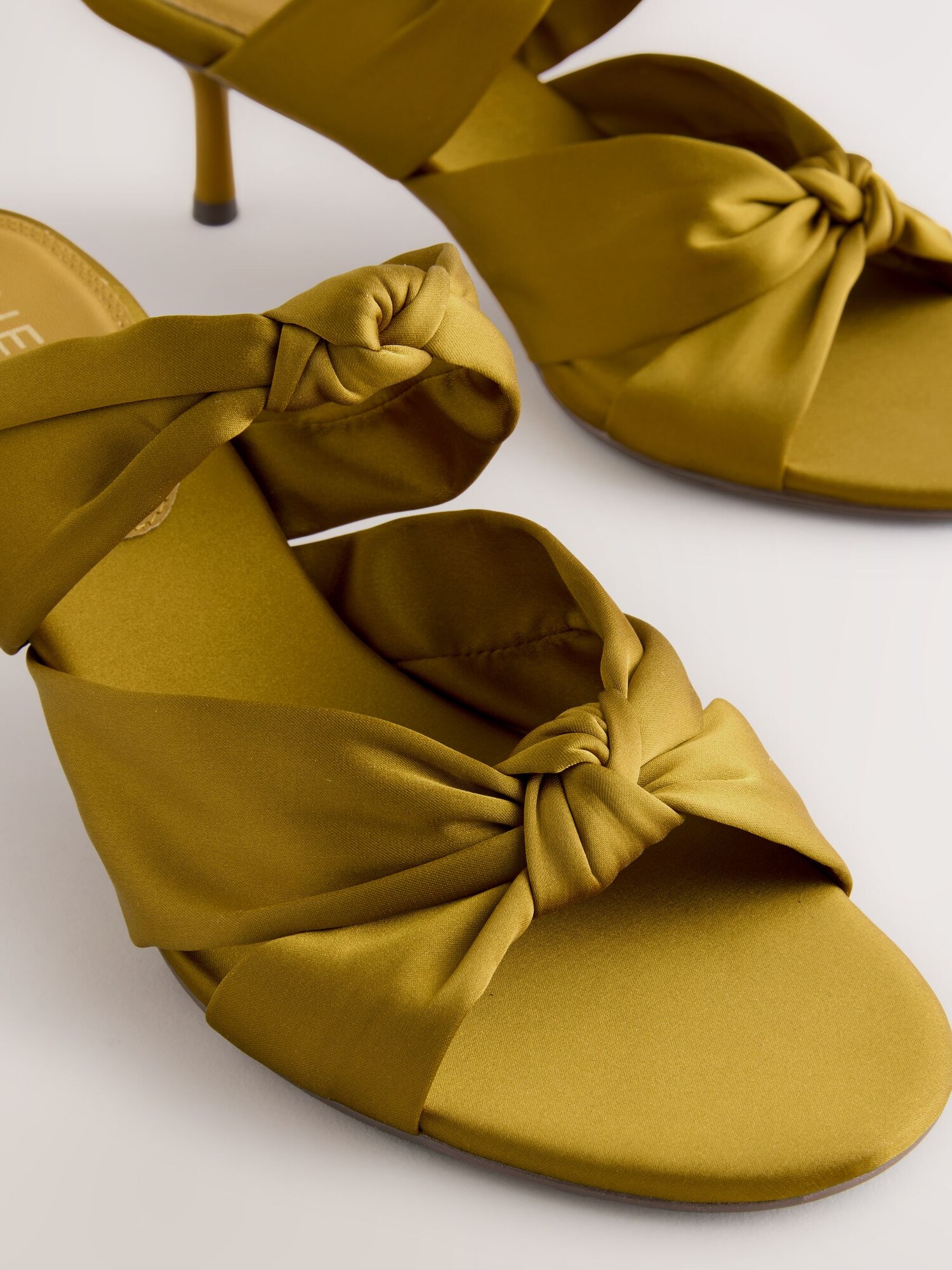 Thumbnail - Next Pantolette