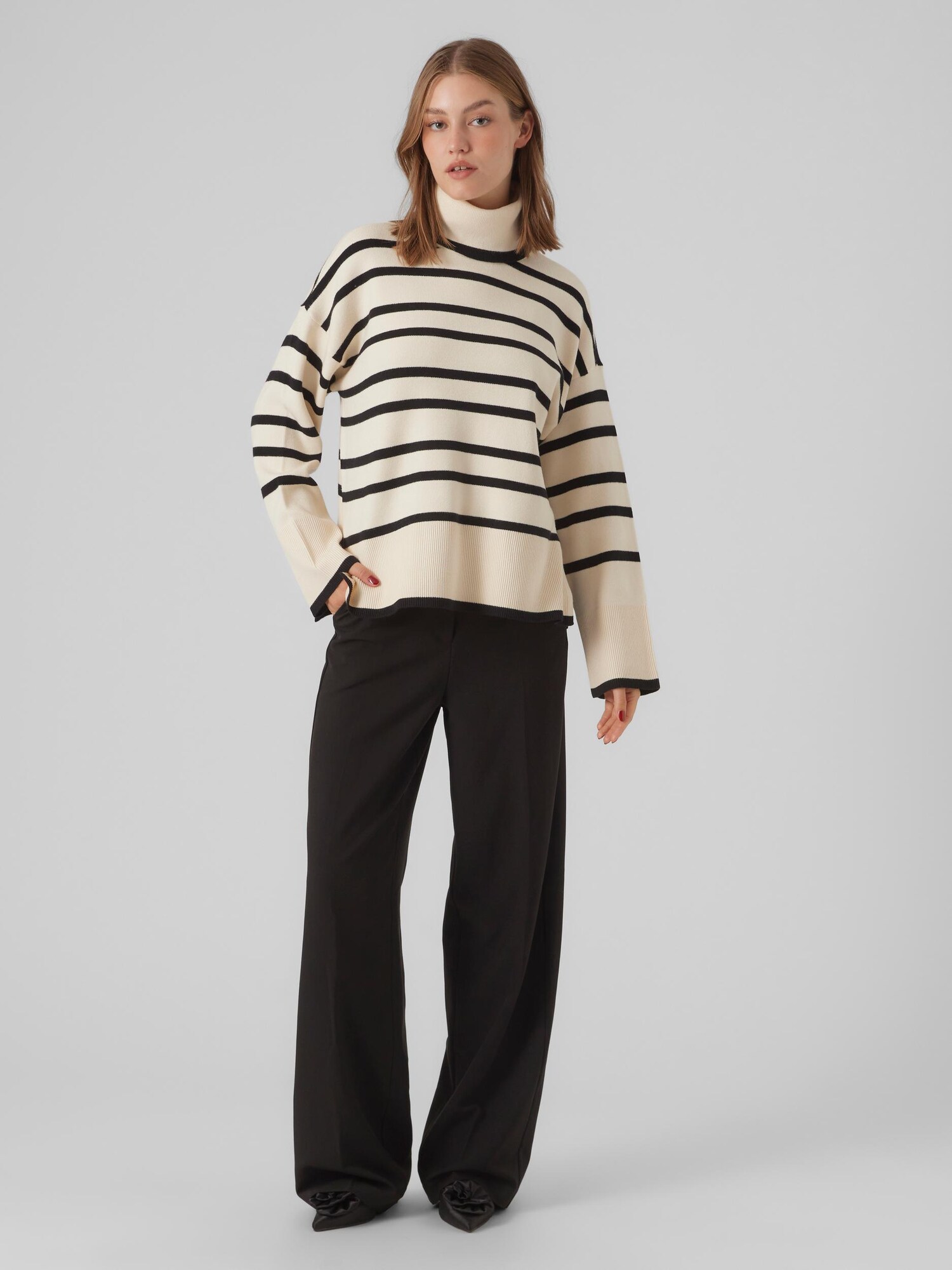 VERO MODA Pulóver 'Saba'  bézs / fekete termék 2. képe