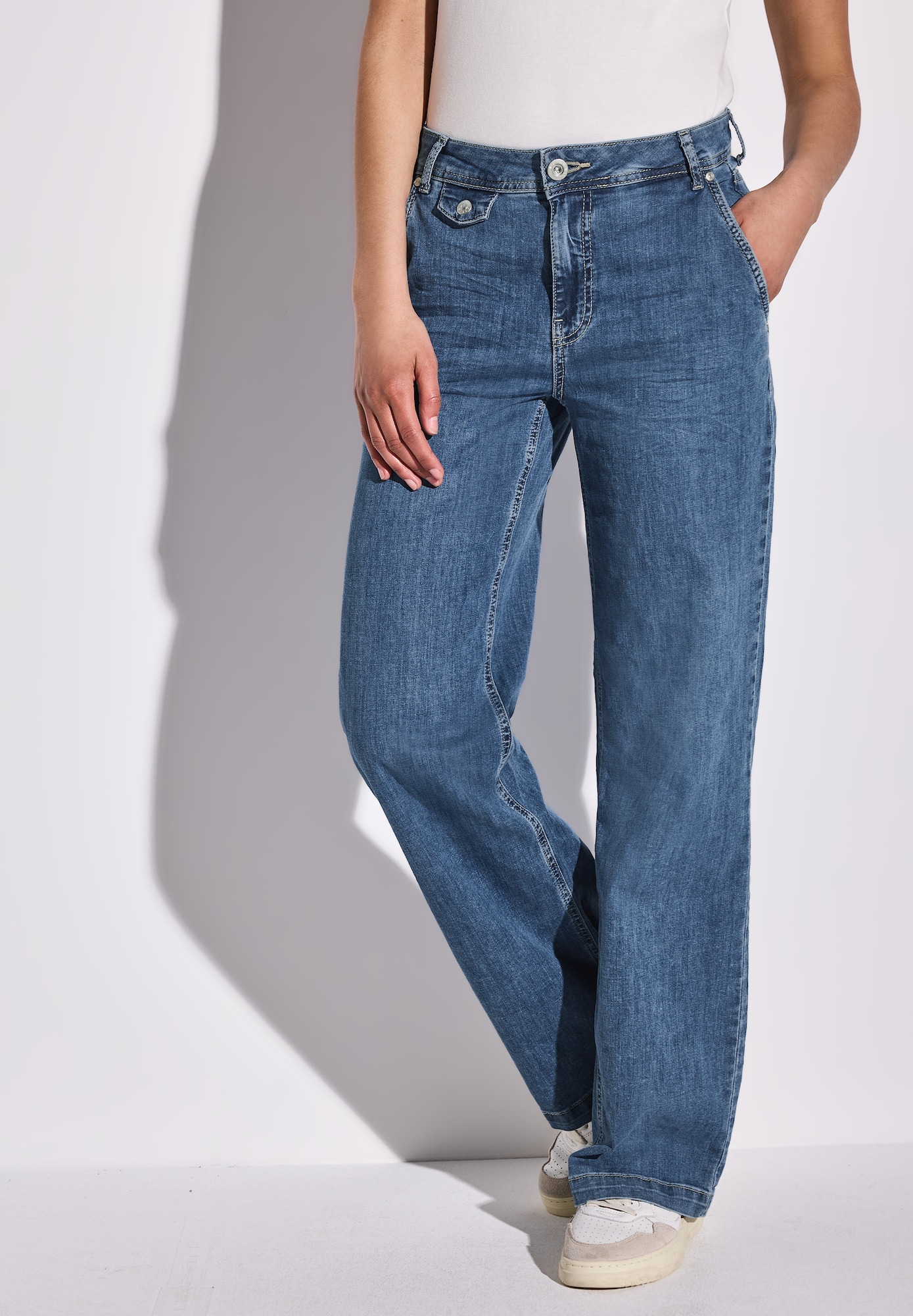 Thumbnail - Wide Leg Jeans