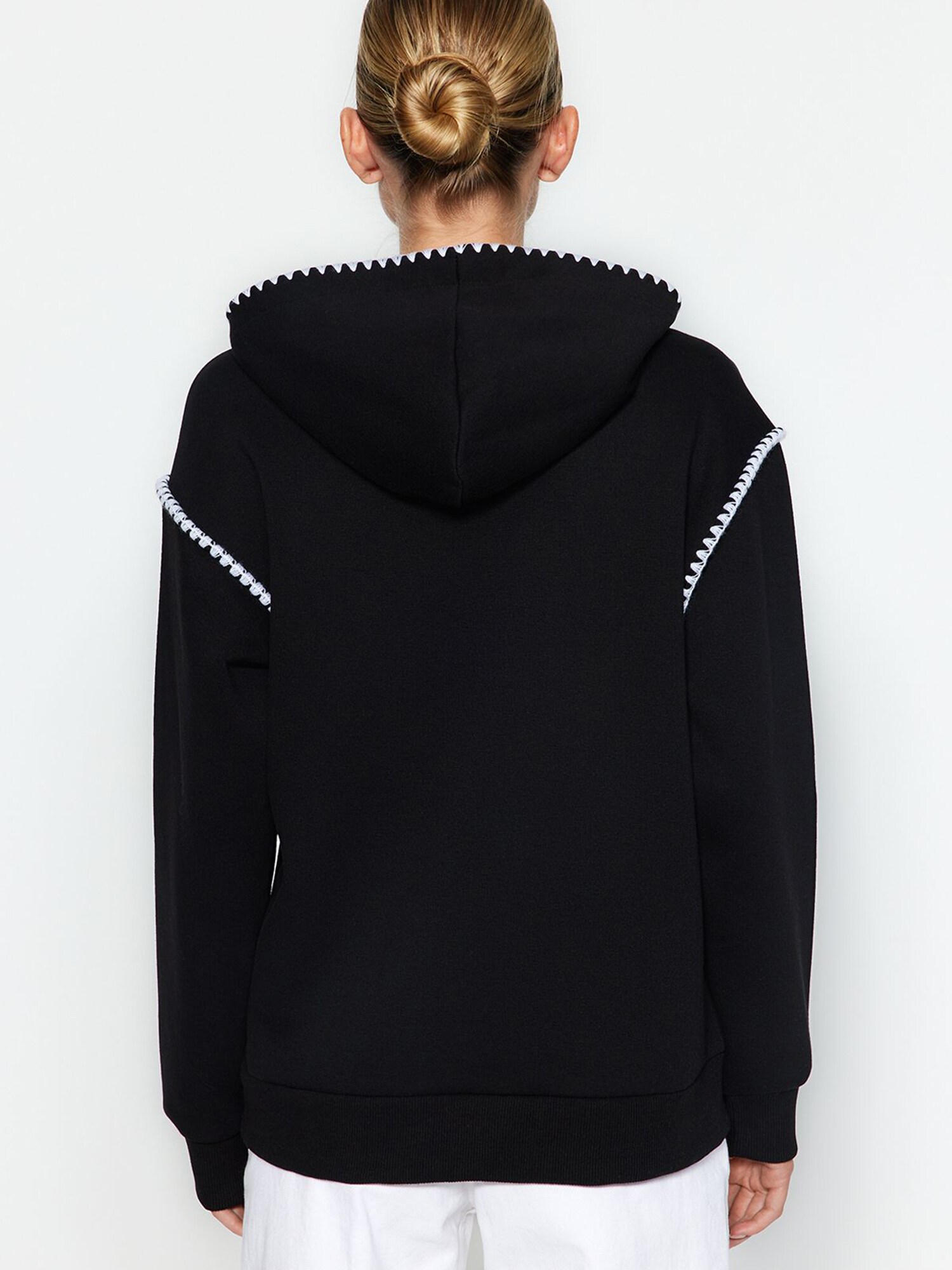 Thumbnail - Trendyol Sweatshirt