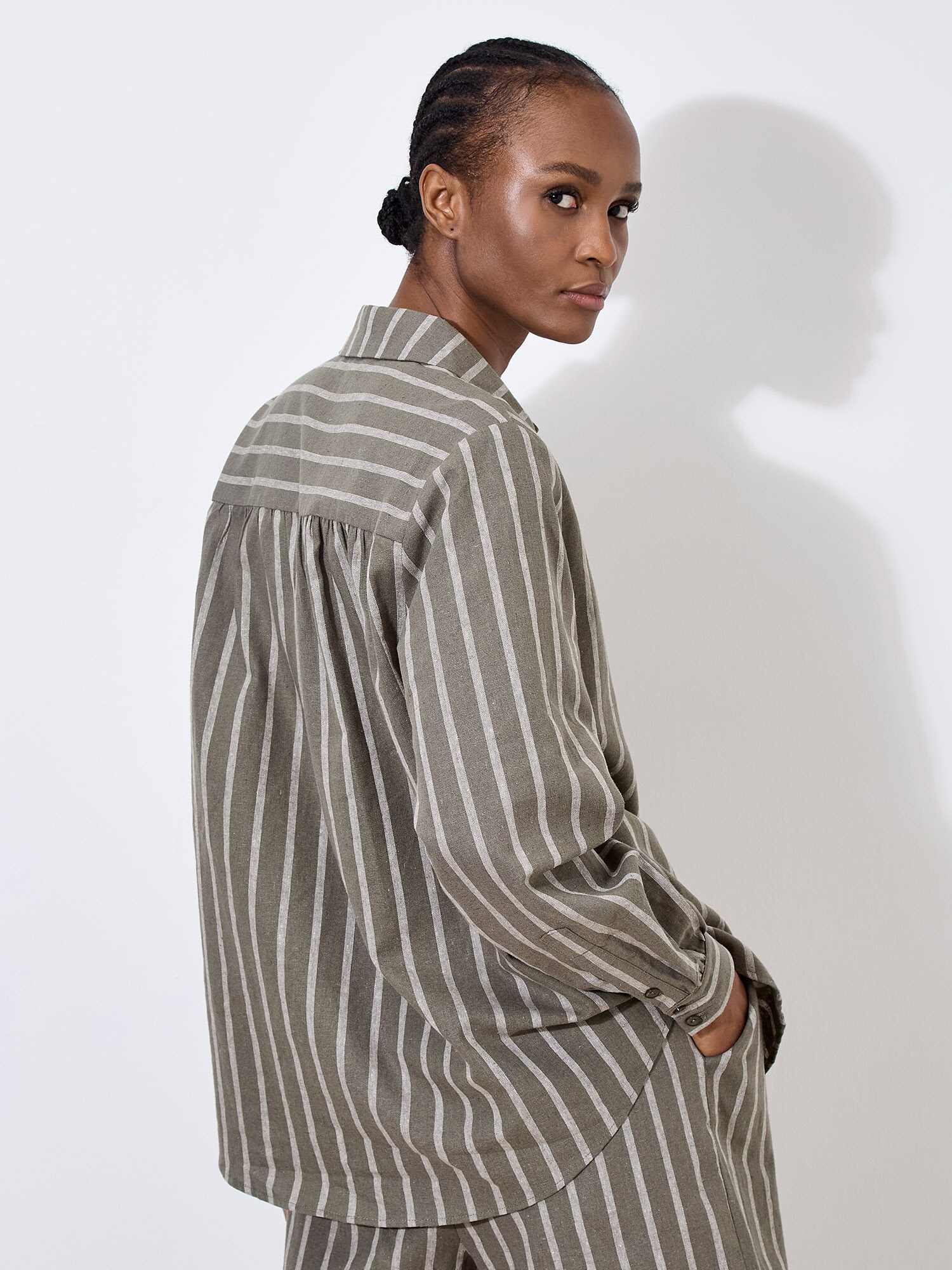 Thumbnail - Apricot Bluse