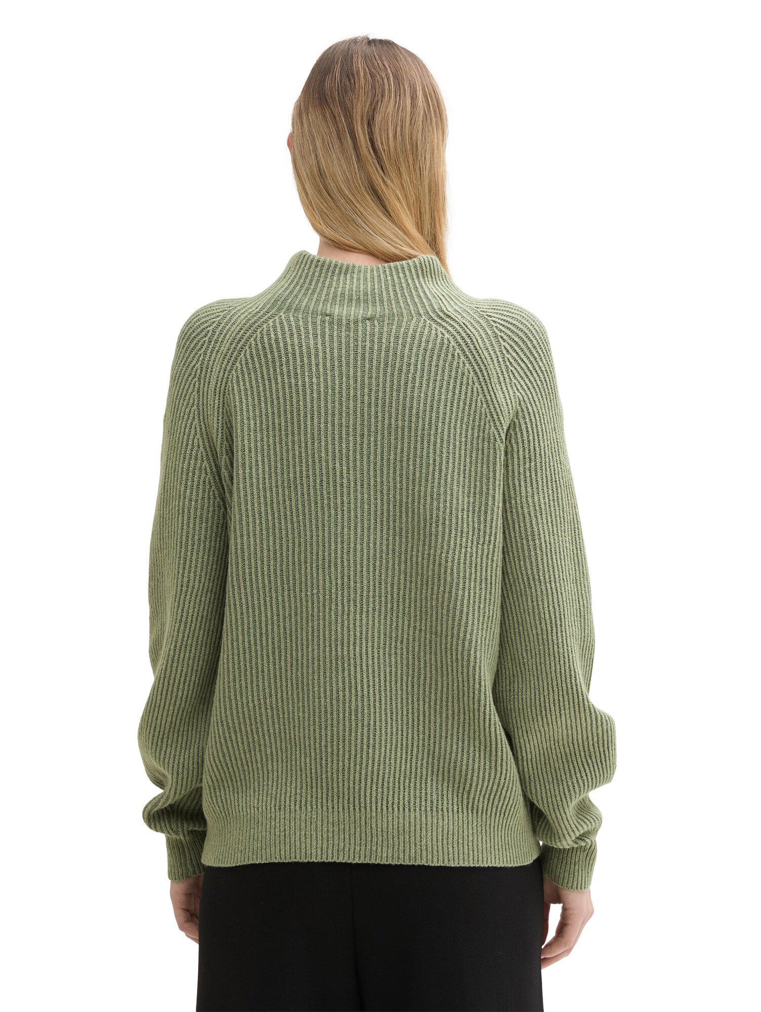 Thumbnail - Pullover