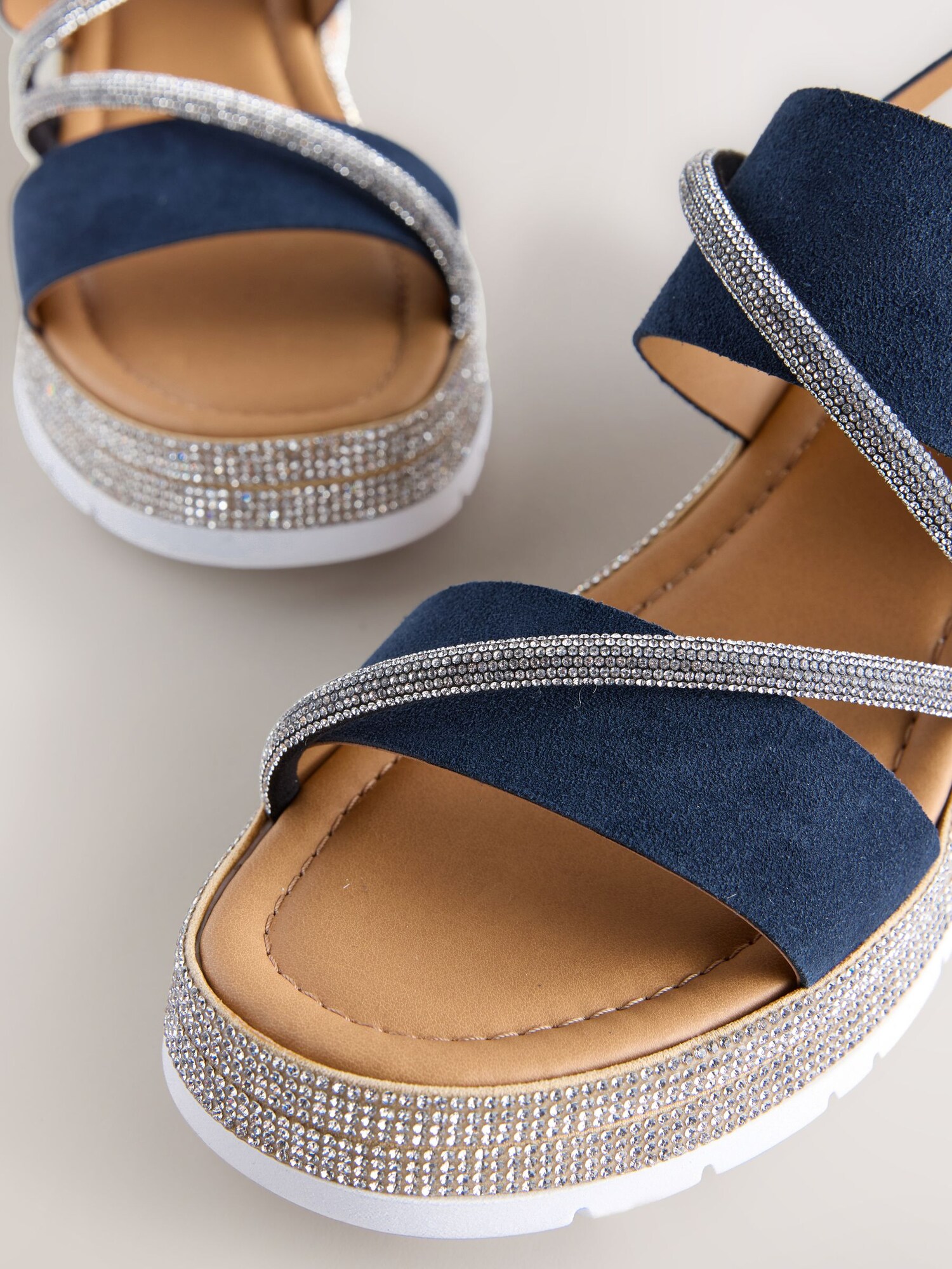 Thumbnail - Next Sandale