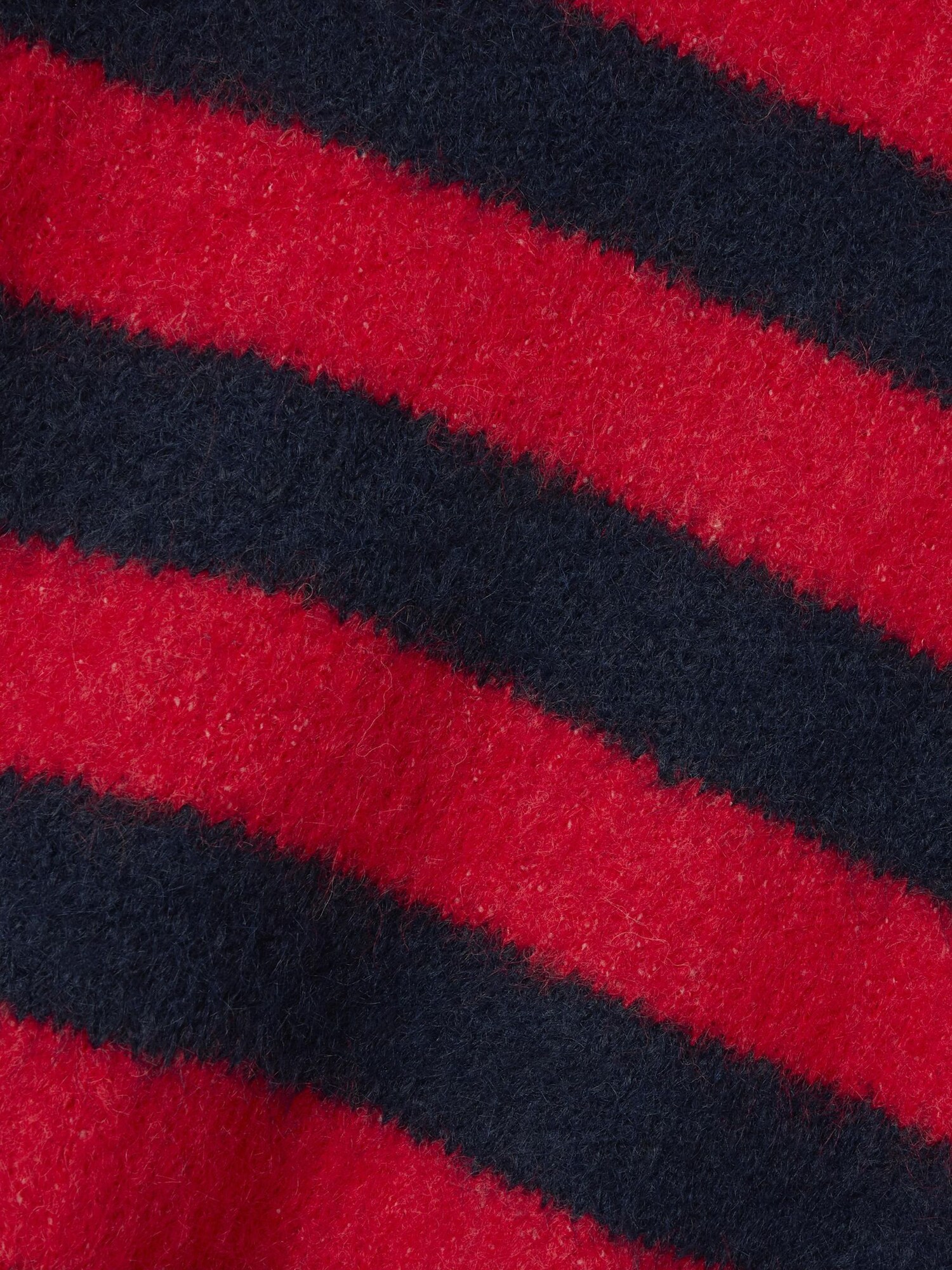 Thumbnail - Pullover