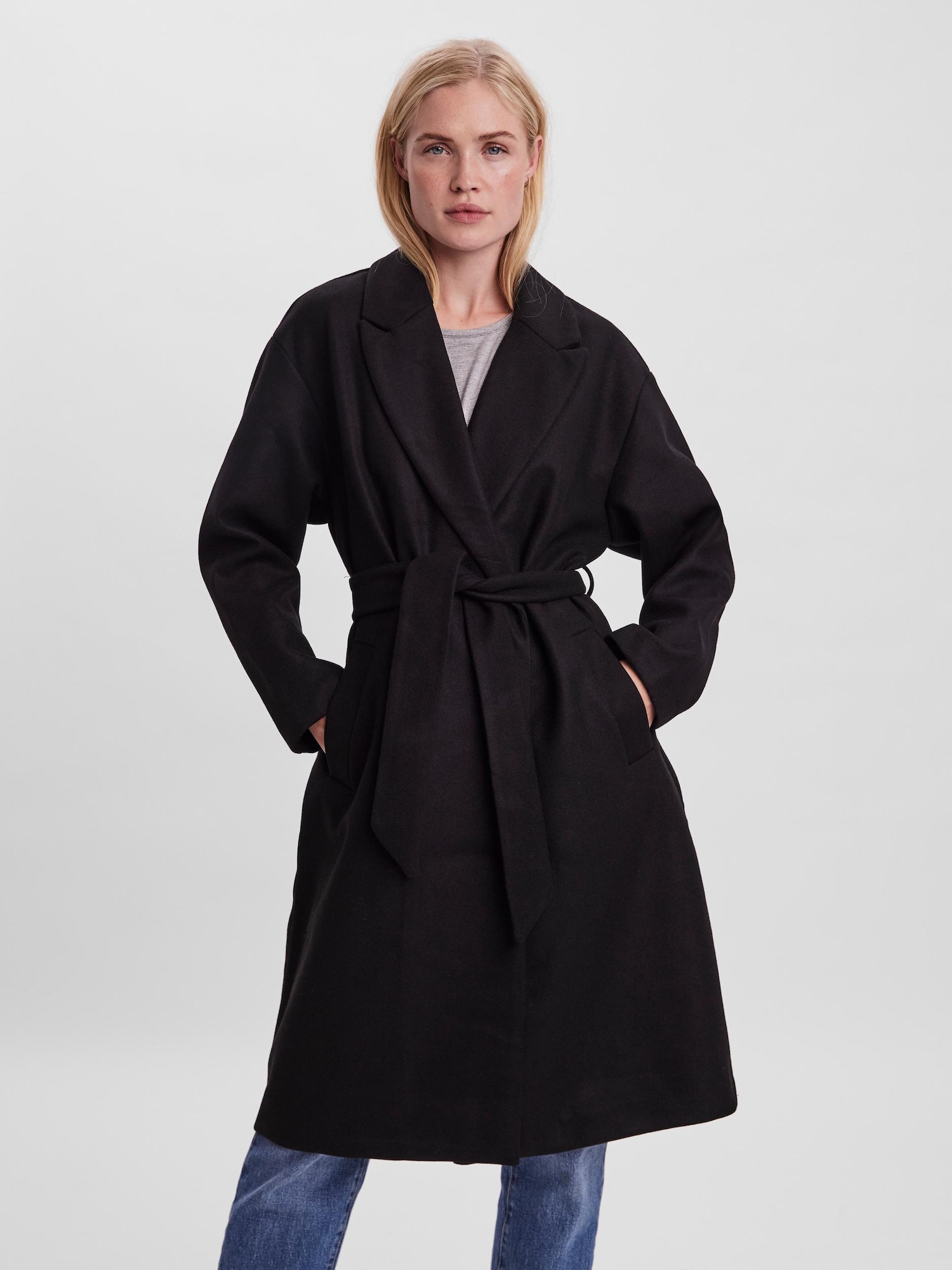 VERO MODA Átmeneti kabátok 'Fortune'  fekete termék 2. képe