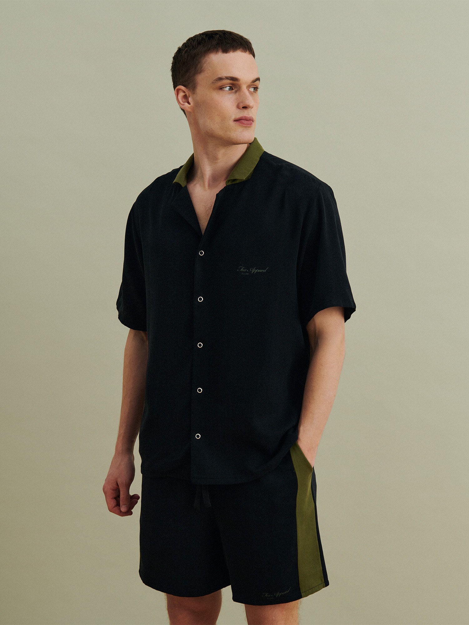 DAN FOX APPAREL Ing 'Bastian'  olíva / fekete termék 2. képe