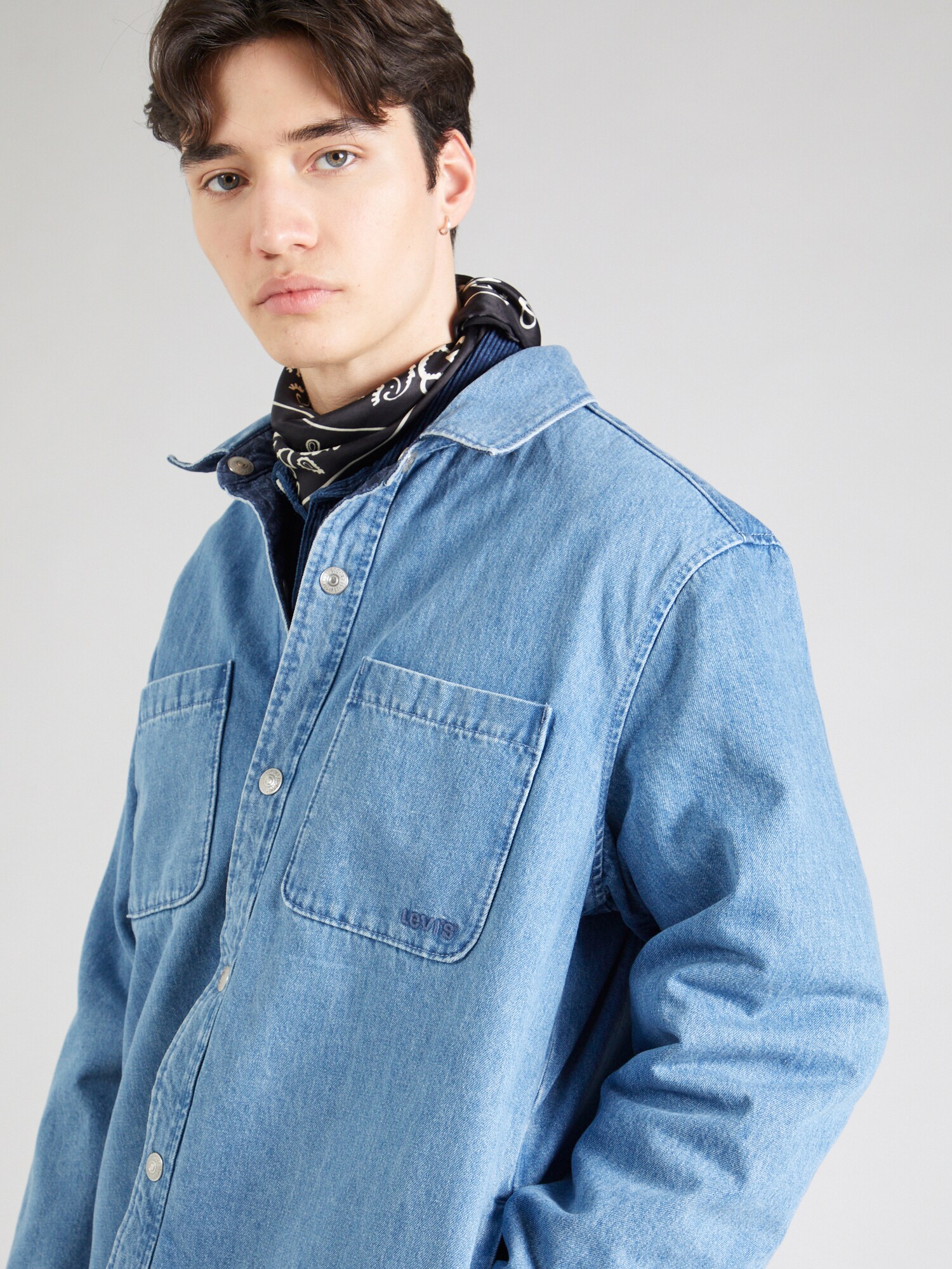 LEVI'S ® Prechodná bunda 'Bryant' námornícka modrá / modrosivá / modrá denim (obrázok 6)