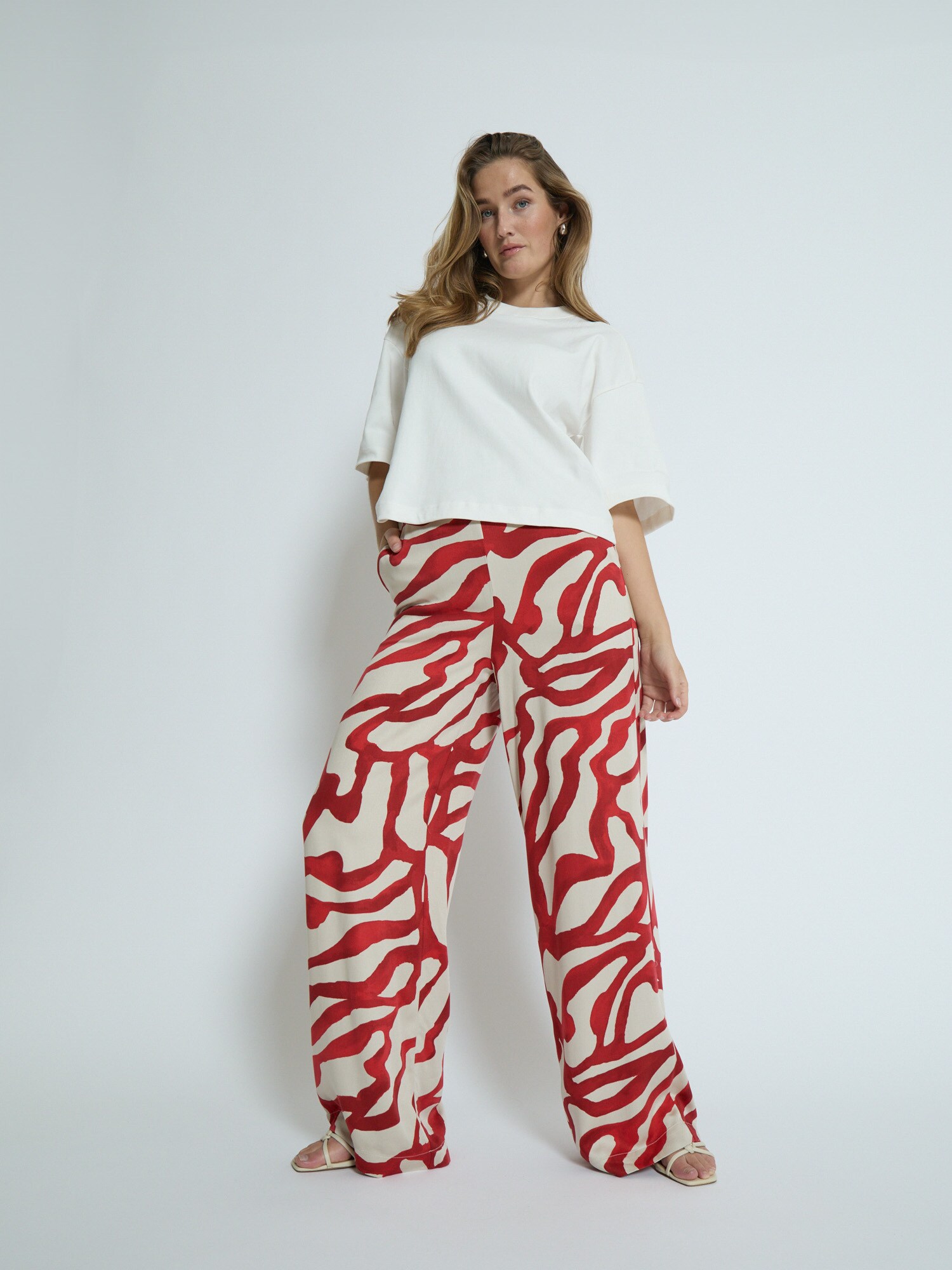 Thumbnail - minus Hose Jassie