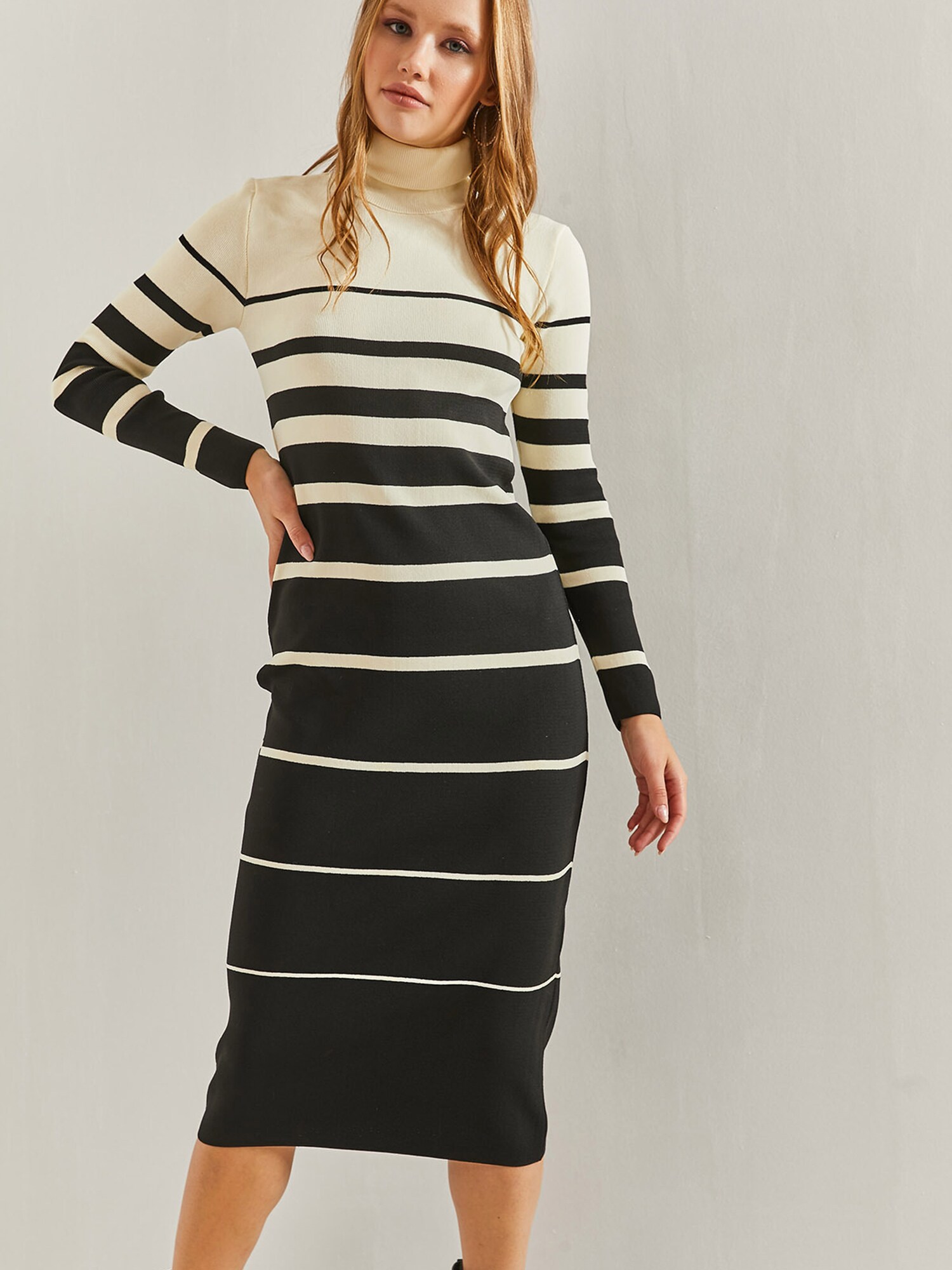 Bianco Lucci Vestido de punto  beige / negro