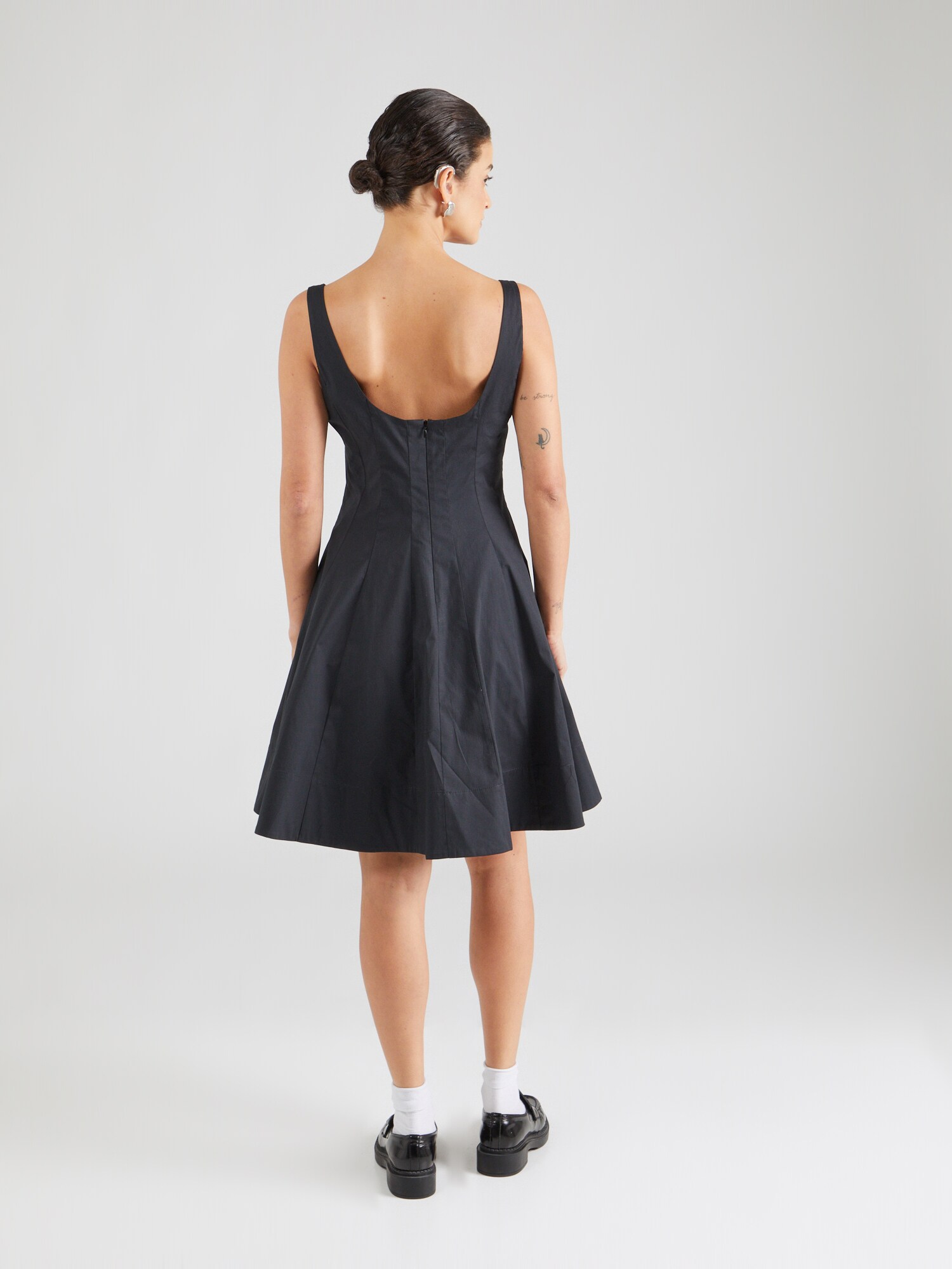 Thumbnail - Staud Kleid