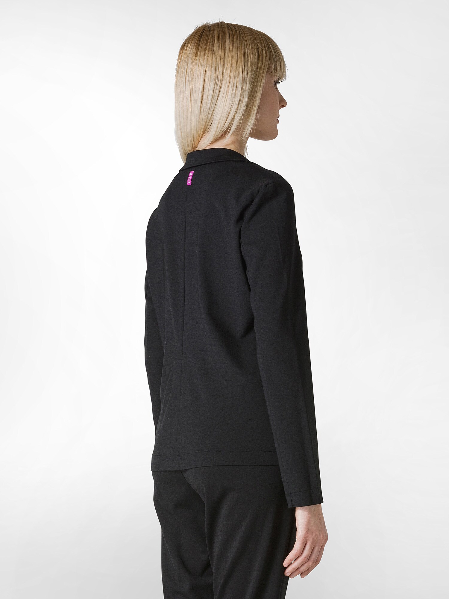 Thumbnail - DEHA Blazer