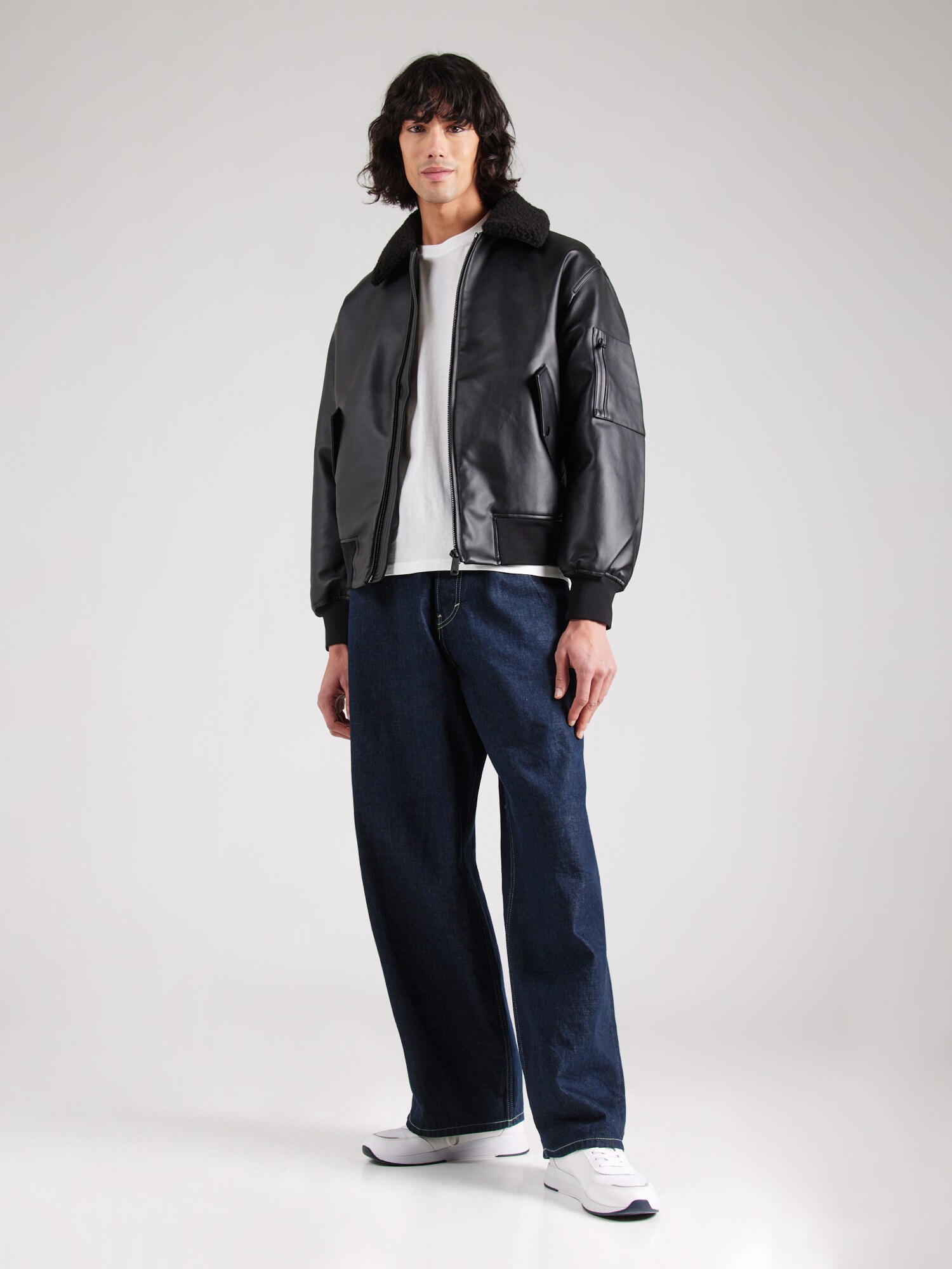 Tommy Jeans Póló  tengerészkék / fekete / fehér termék 2. képe