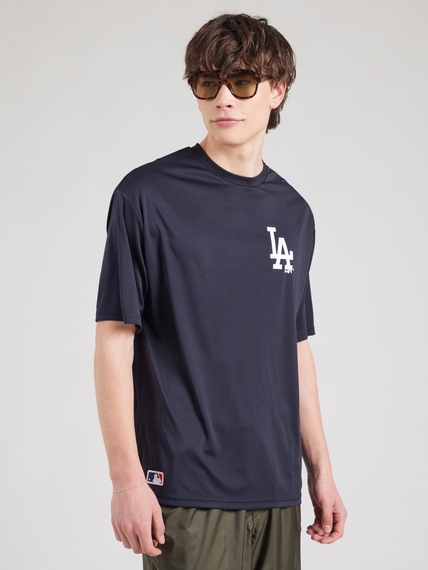 NEW ERA Póló 'LEAGUE ESSENTIALS'  tengerészkék / fehér termék 2. képe