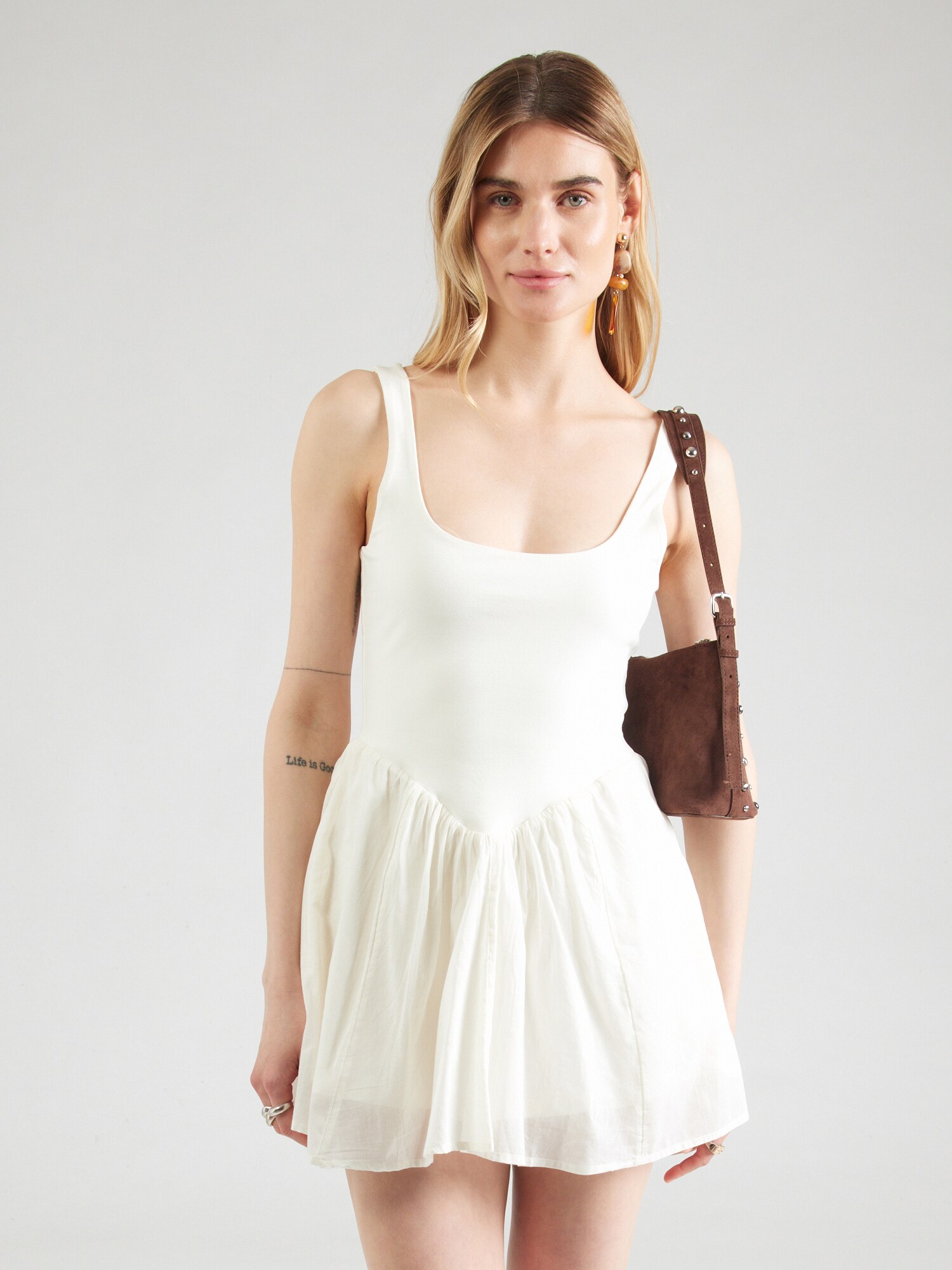 BDG Urban Outfitters Ruha 'JULIETTE'  fehér termék 2. képe