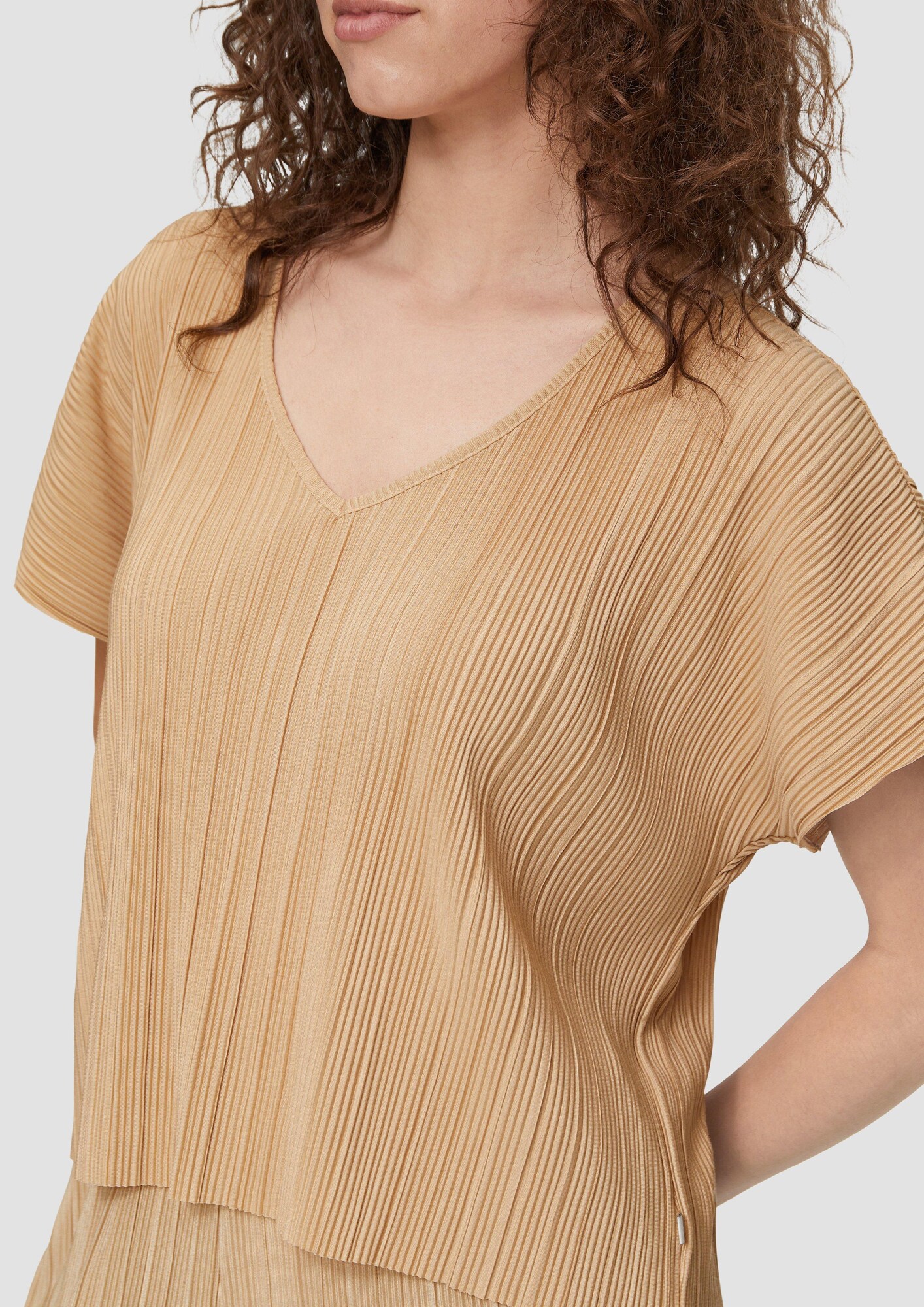 Thumbnail - T-Shirt