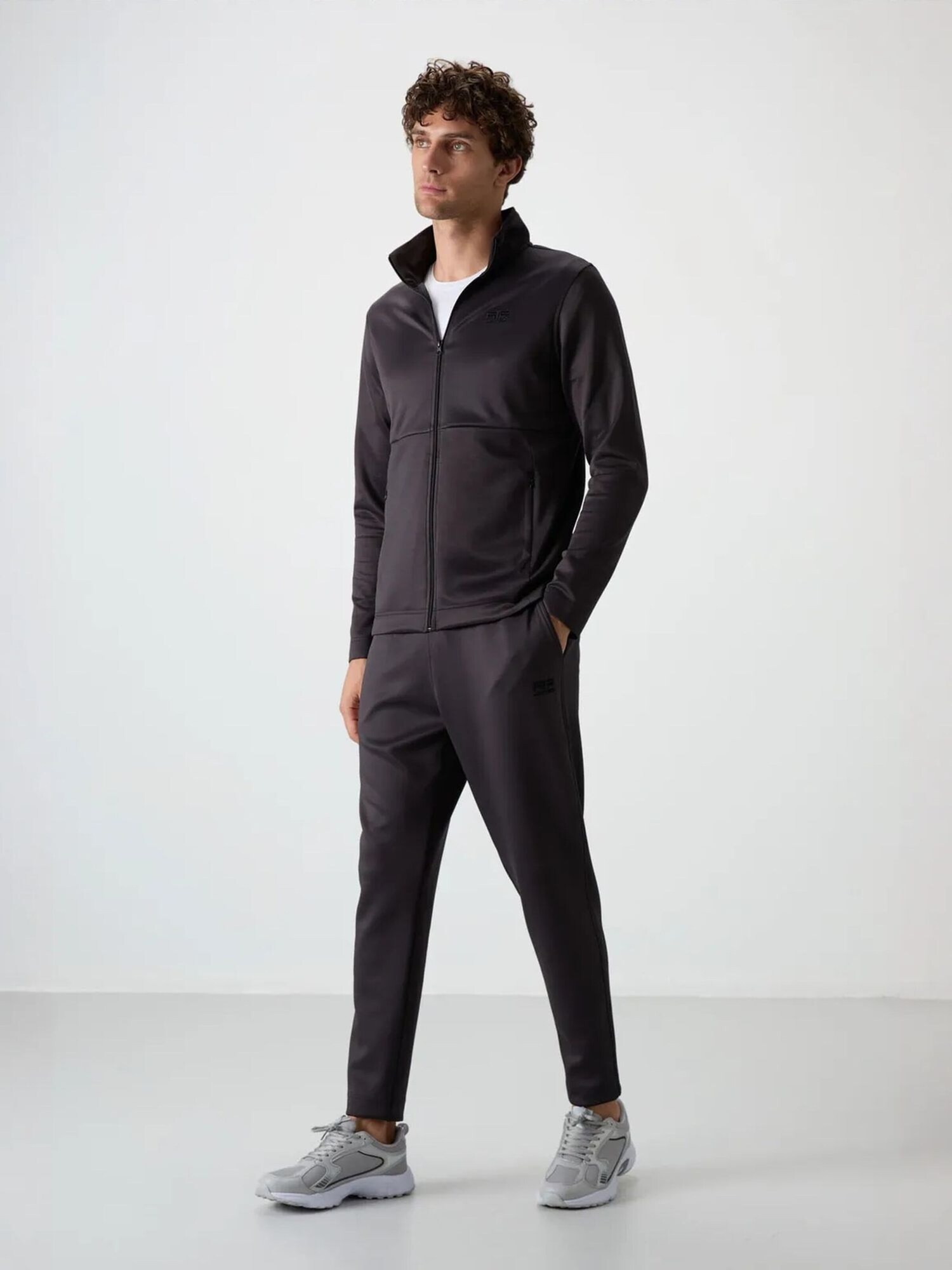 Tommy Life Sportski komplet tamo siva