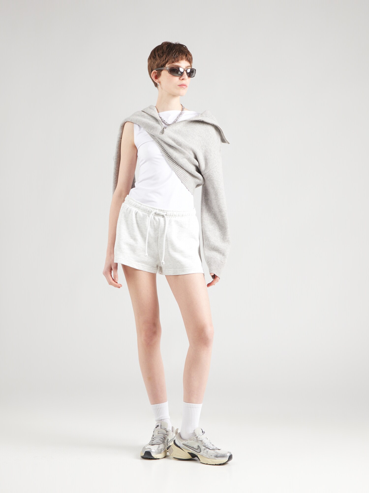 Thumbnail - Shorts 'Sussie'