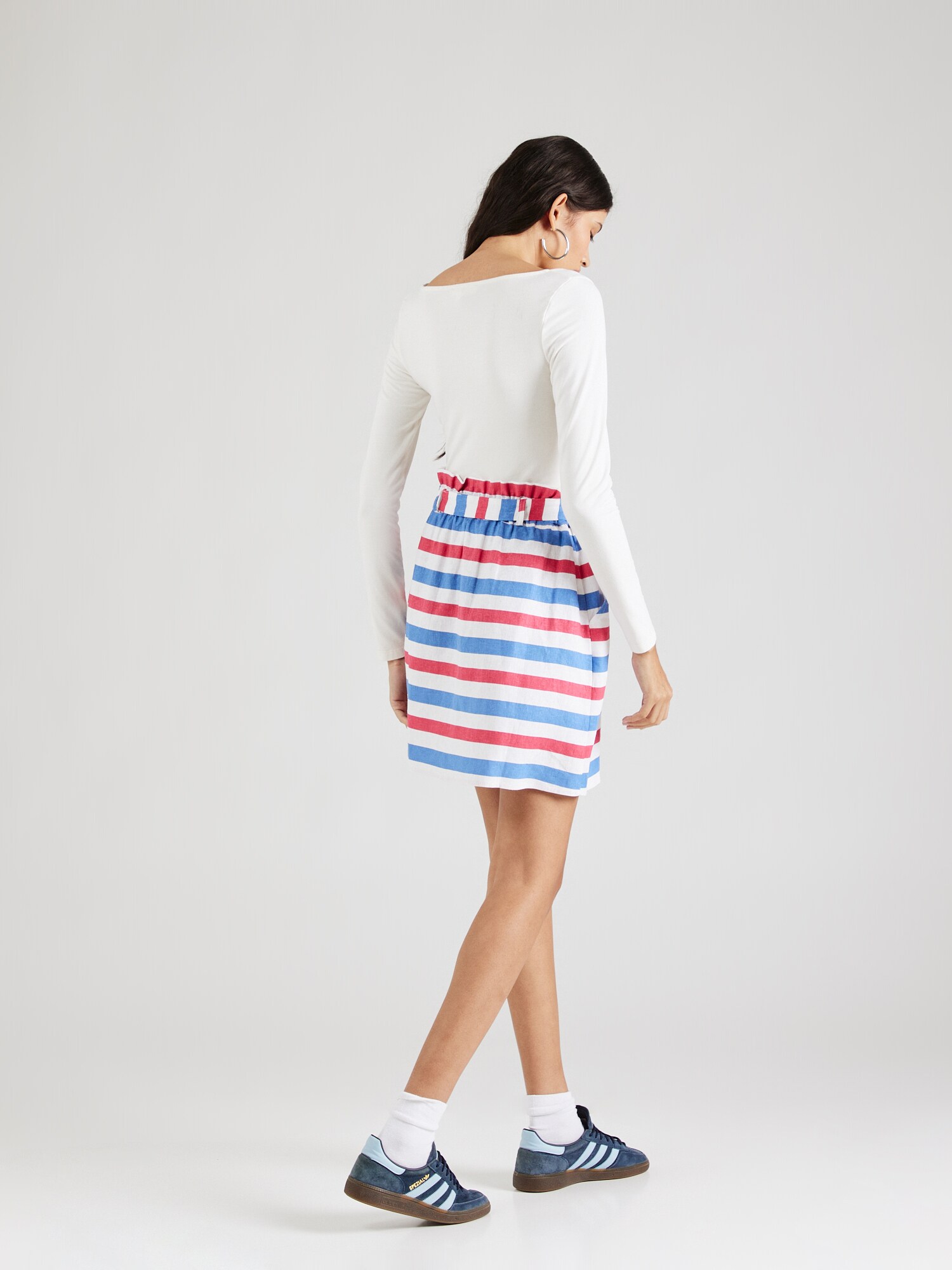 Thumbnail - ABOUT YOU Rock Layla