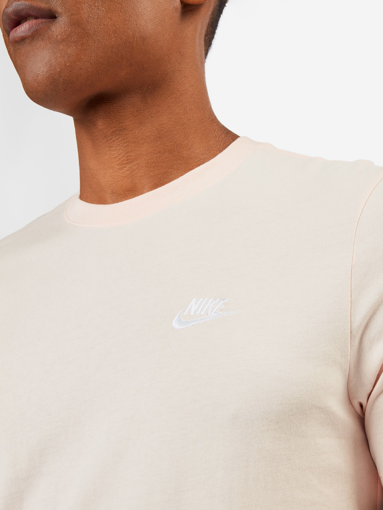 Nike Sportswear Tričko 'Club' púdrová (obrázok 5)