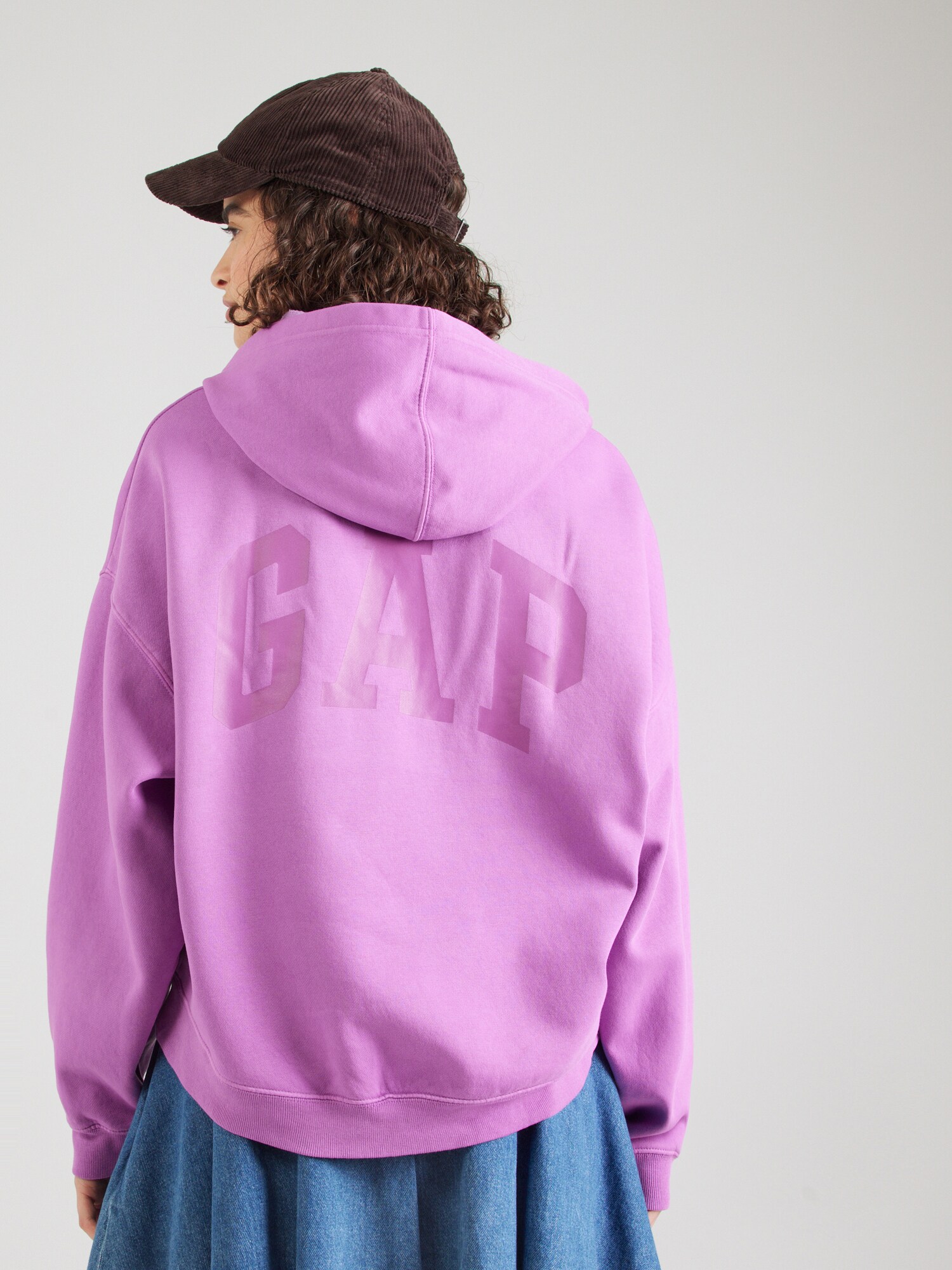 Thumbnail - GAP Sweatshirt