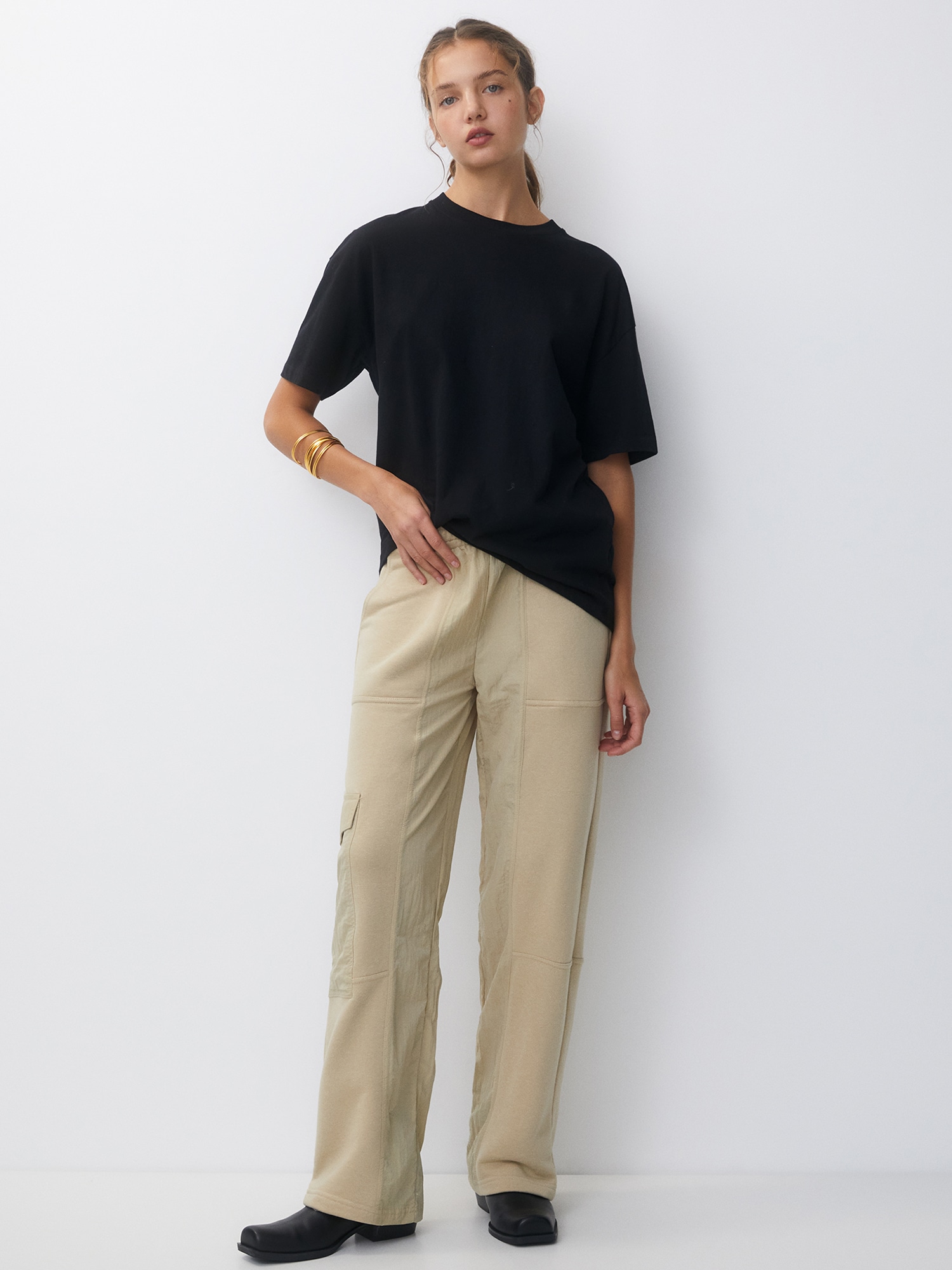 Pull&Bear Cargo nadrágok  homok termék 2. képe